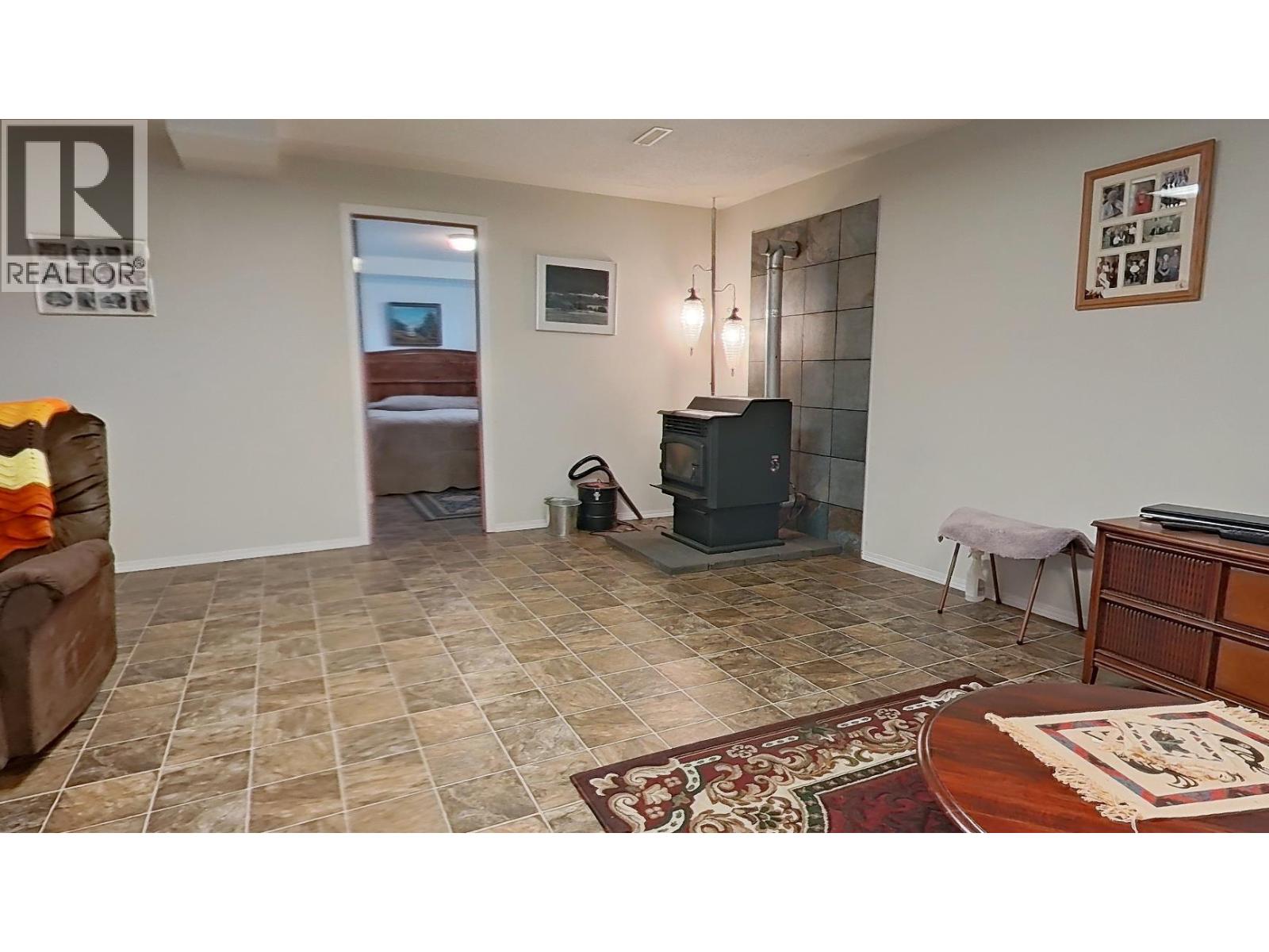 915 Huscroft Rd Street, Lister, British Columbia  V0B 1G2 - Photo 51 - 10395283