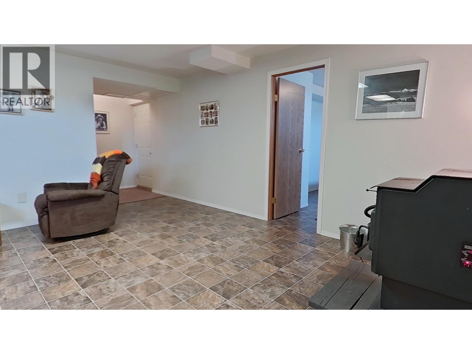 915 Huscroft Rd Street, Lister, British Columbia  V0B 1G2 - Photo 52 - 10395283