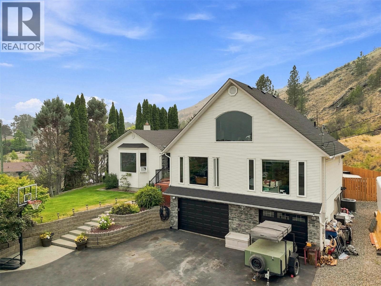 897 Wawn Road, Kamloops, British Columbia  V2B 6N3 - Photo 4 - 10395907