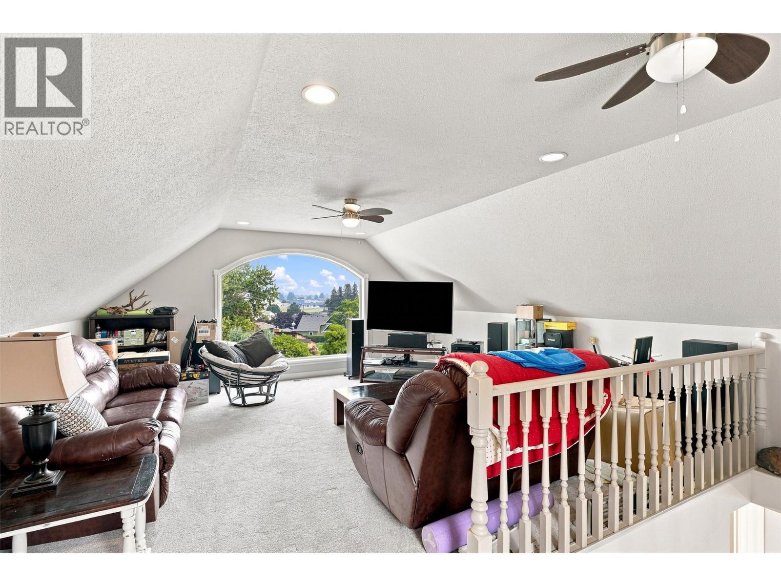 897 Wawn Road, Kamloops, British Columbia  V2B 6N3 - Photo 45 - 10395907