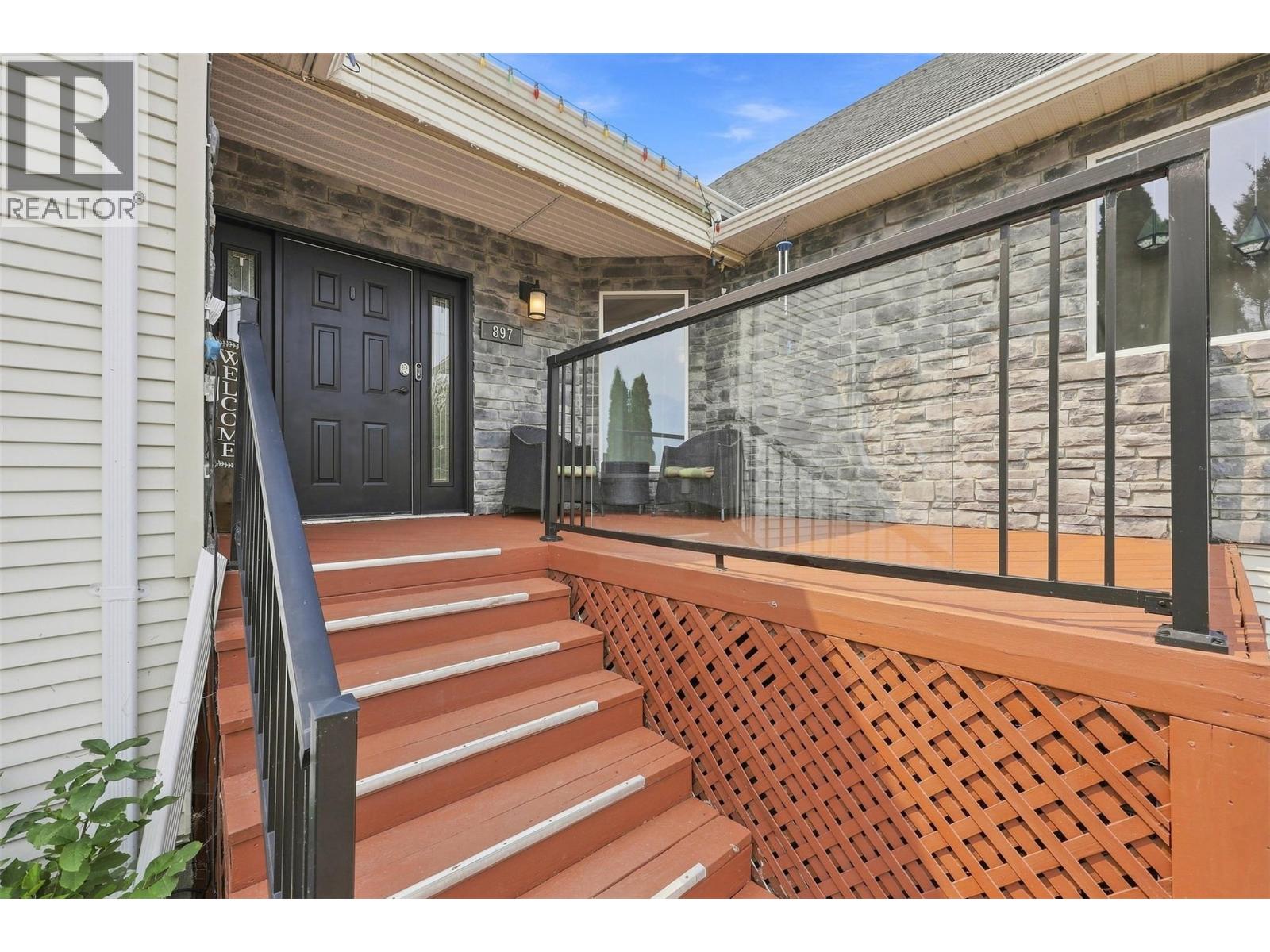 897 Wawn Road, Kamloops, British Columbia  V2B 6N3 - Photo 5 - 10395907