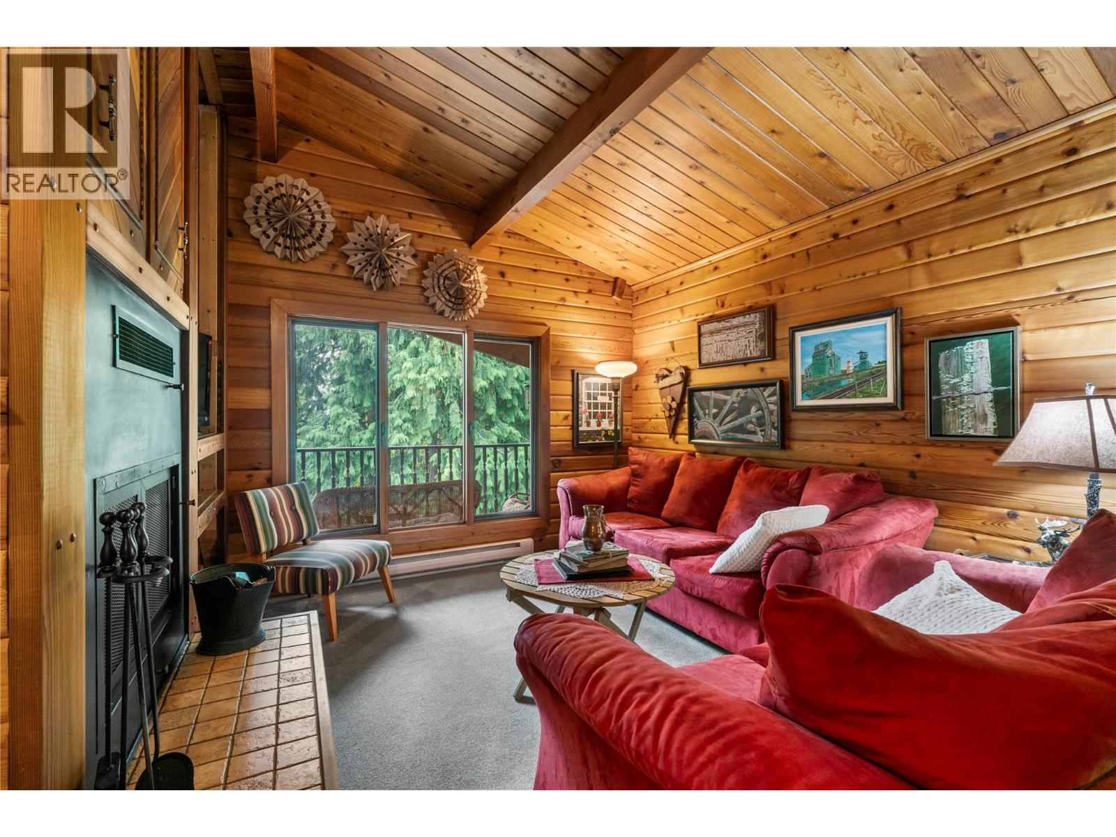 7420 Stampede Trail, Anglemont, British Columbia  V0E 1M8 - Photo 12 - 10396007
