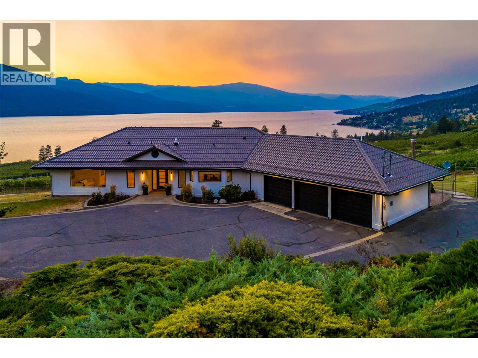 1090 Camp Road, Lake Country, British Columbia  V4V 2H4 - Photo 1 - 10395151