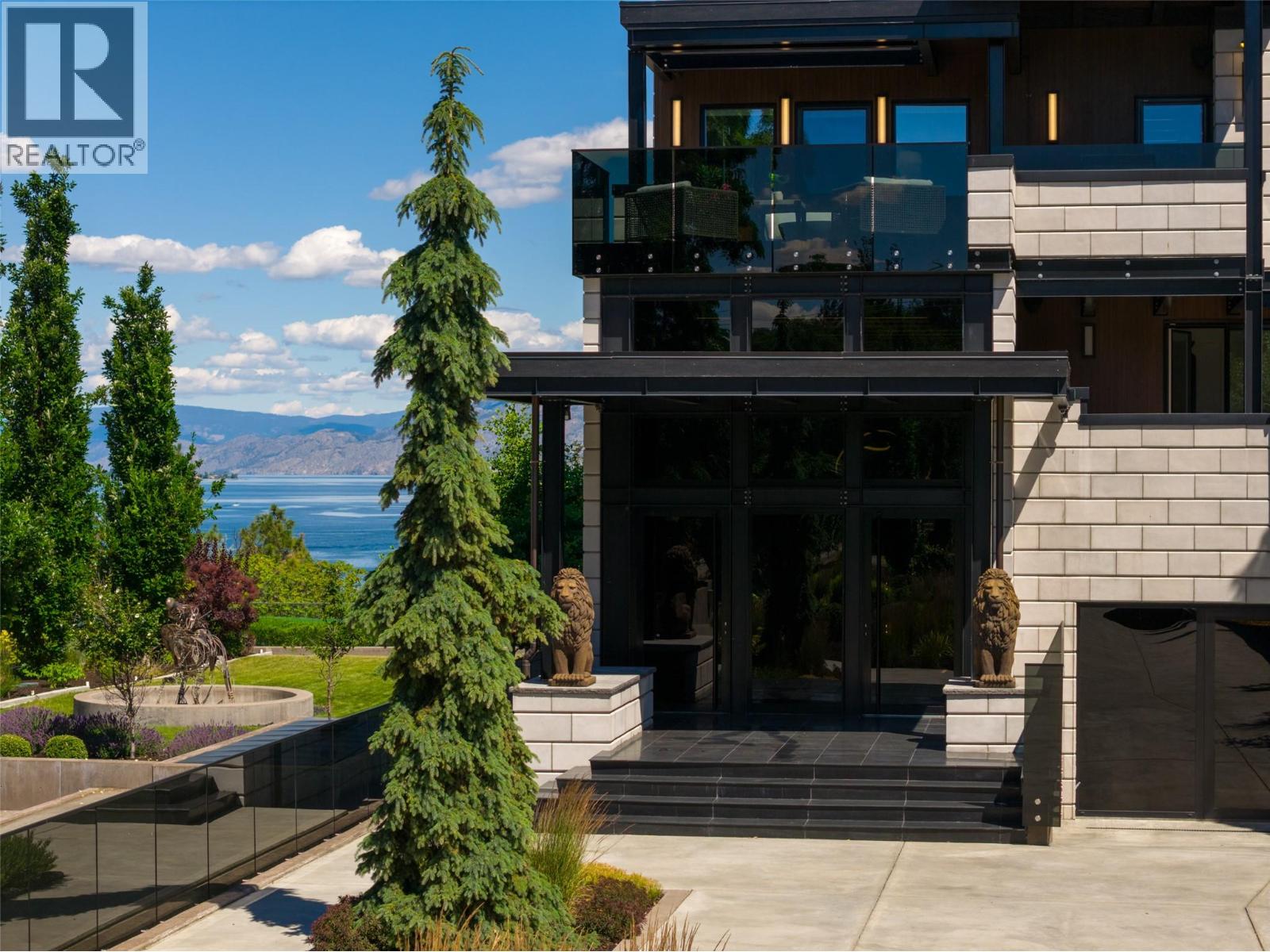 581 & 571 Vancouver Avenue, Penticton, British Columbia  V2A 1A4 - Photo 39 - 10396015