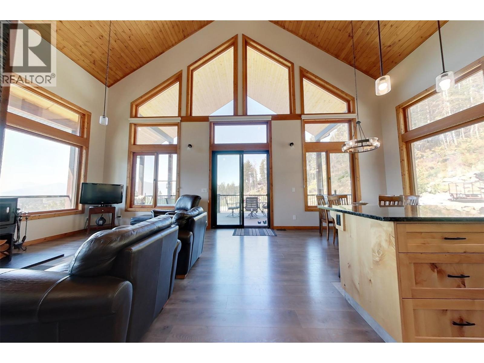 3820 Sun Ridge Road, Creston, British Columbia  V0B 1G1 - Photo 11 - 10395934