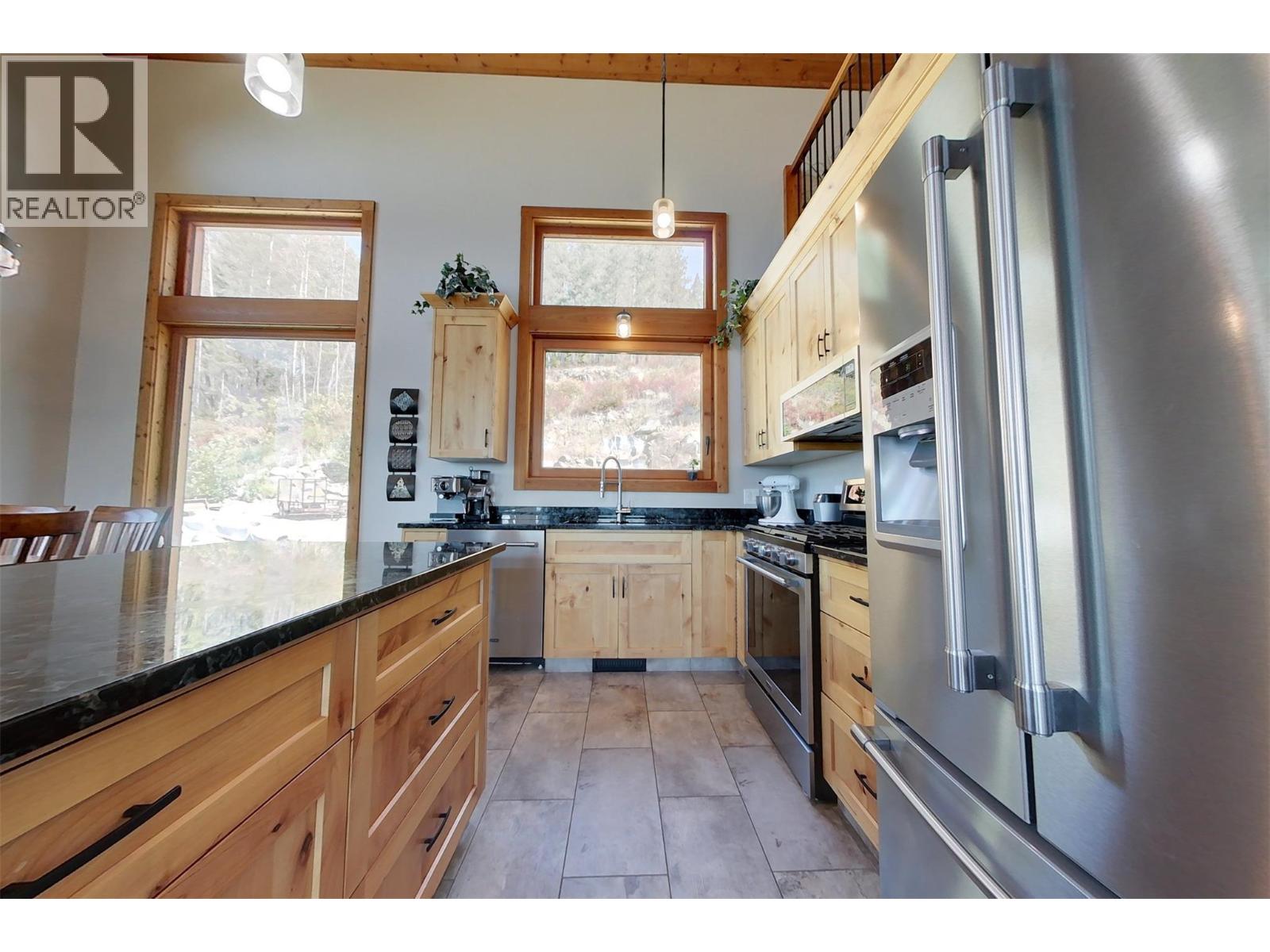 3820 Sun Ridge Road, Creston, British Columbia  V0B 1G1 - Photo 12 - 10395934