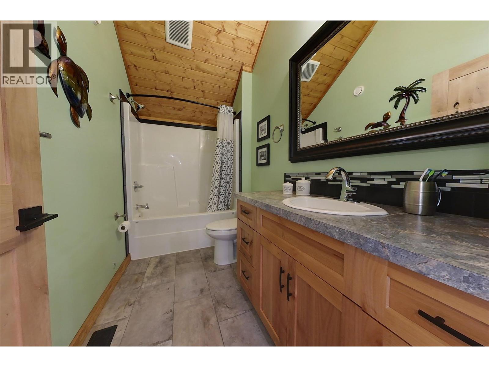 3820 Sun Ridge Road, Creston, British Columbia  V0B 1G1 - Photo 25 - 10395934