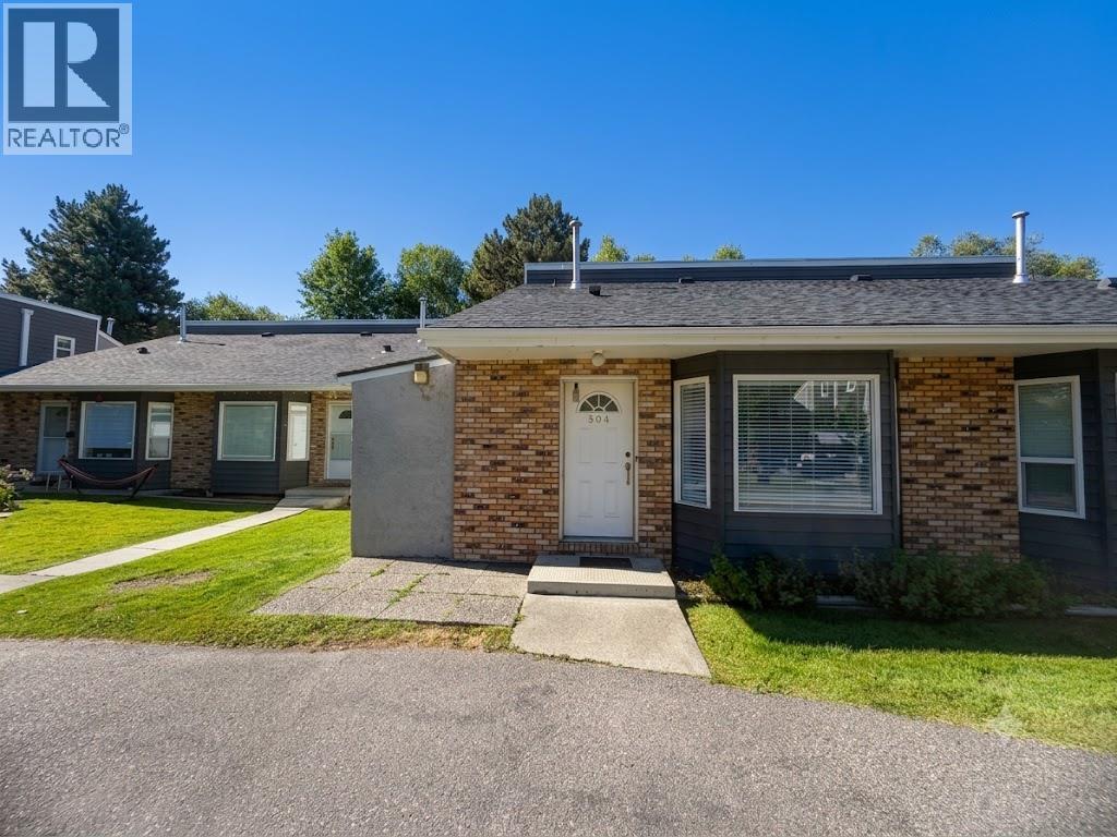 3155 Gordon Drive Unit# 304, Kelowna, British Columbia  V1W 3N6 - Photo 1 - 10395932