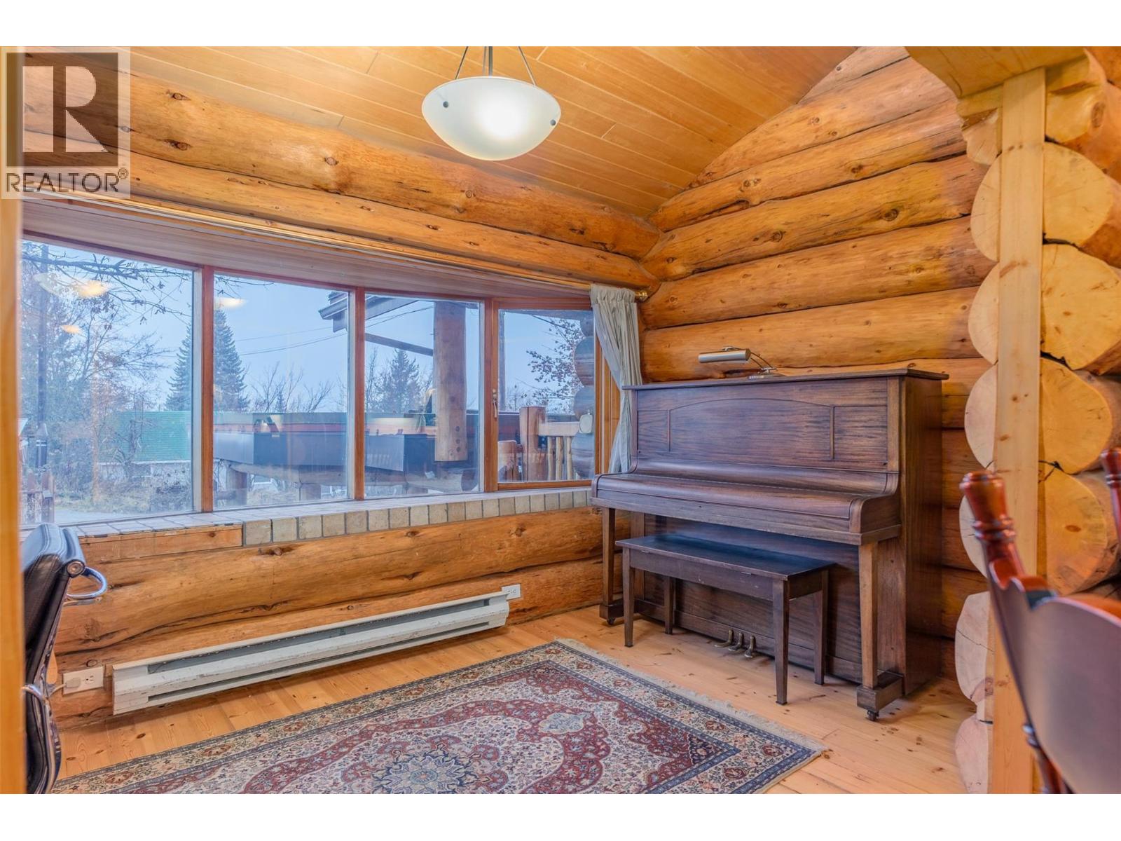 2266 Fifth Avenue, Rossland, British Columbia  V0G 1Y0 - Photo 11 - 10395675
