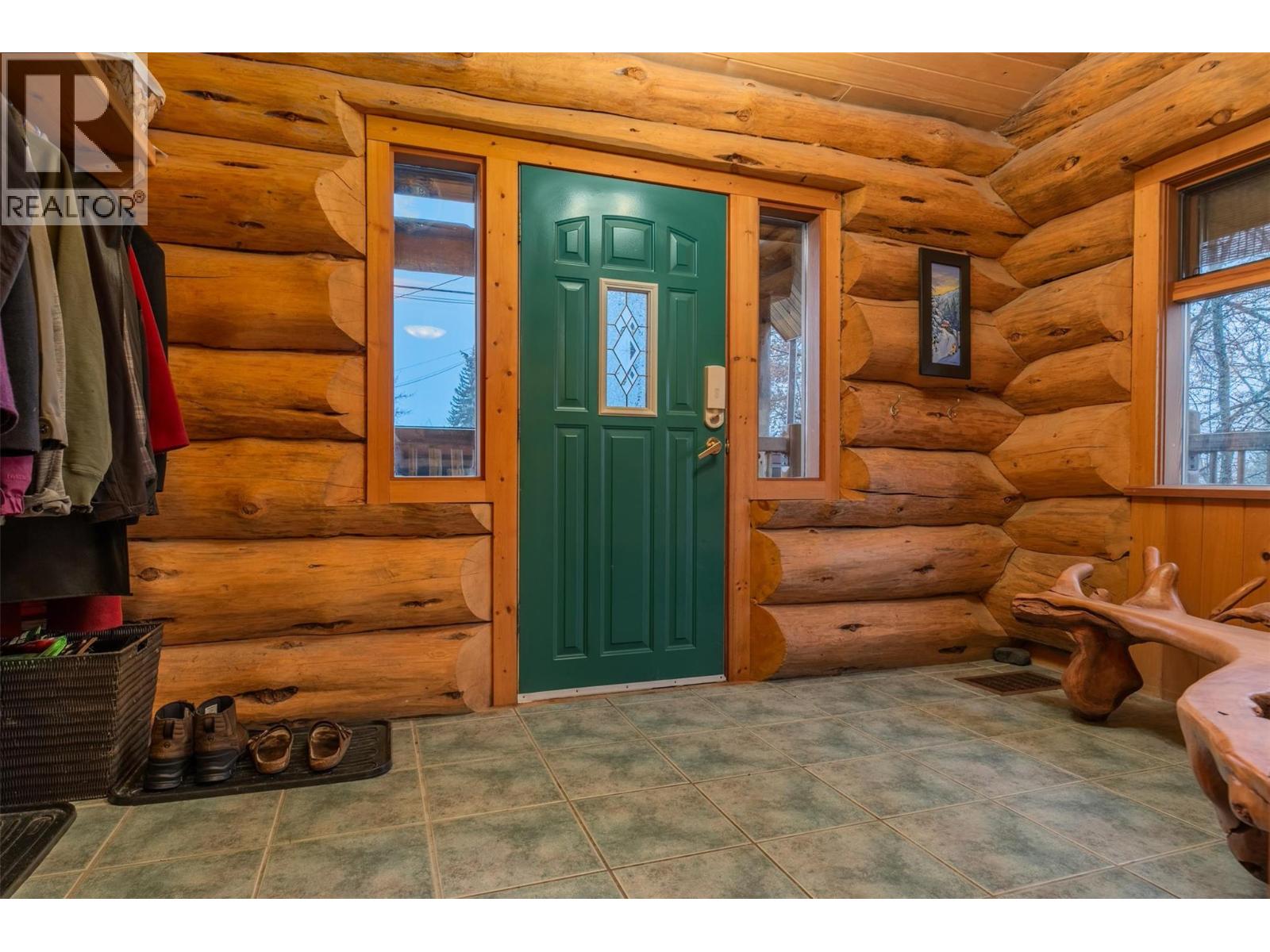 2266 Fifth Avenue, Rossland, British Columbia  V0G 1Y0 - Photo 16 - 10395675