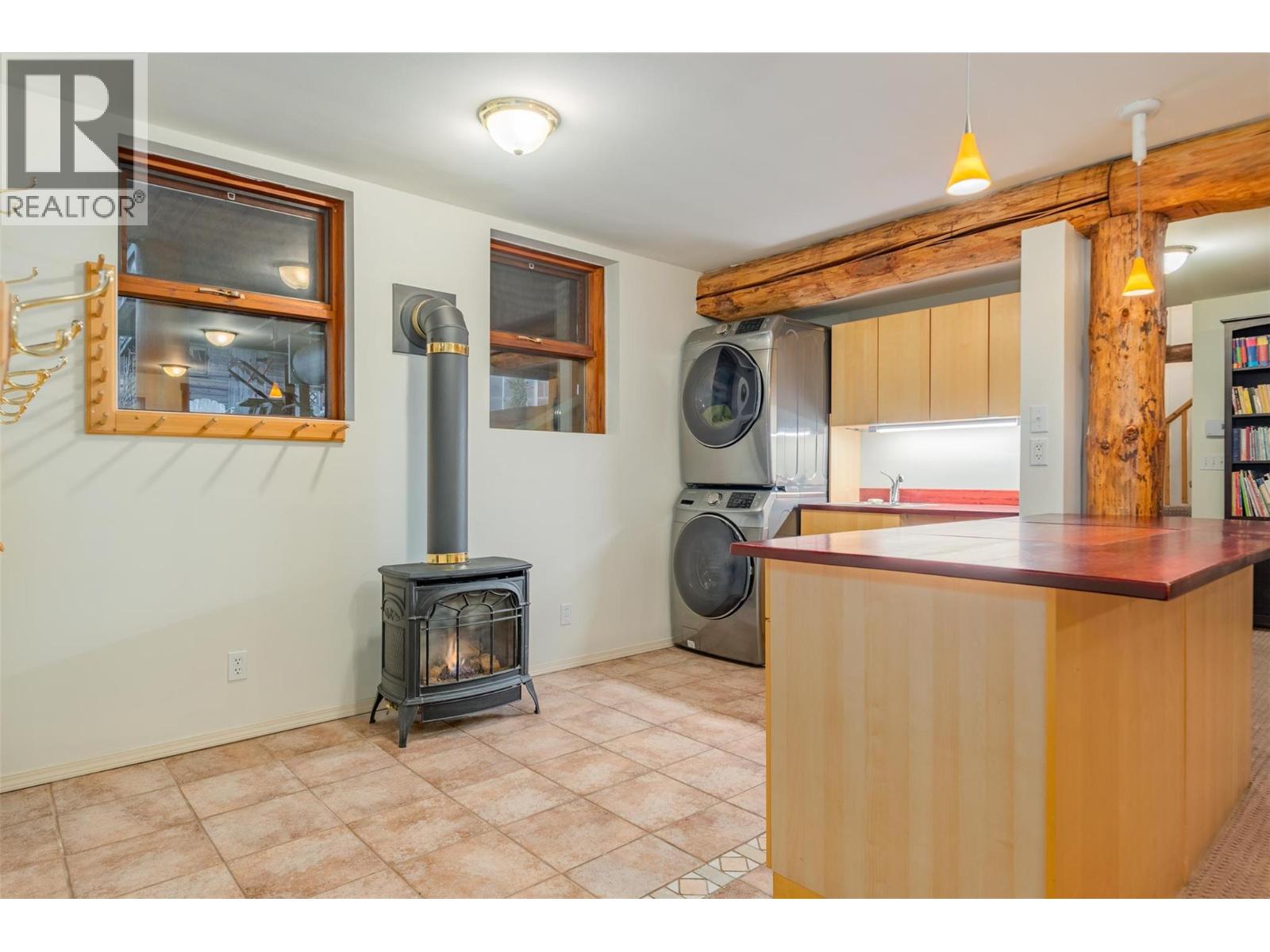 2266 Fifth Avenue, Rossland, British Columbia  V0G 1Y0 - Photo 45 - 10395675