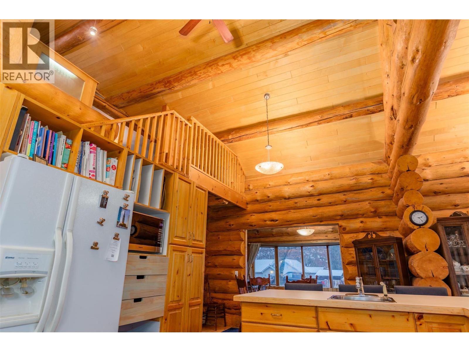 2266 Fifth Avenue, Rossland, British Columbia  V0G 1Y0 - Photo 6 - 10395675