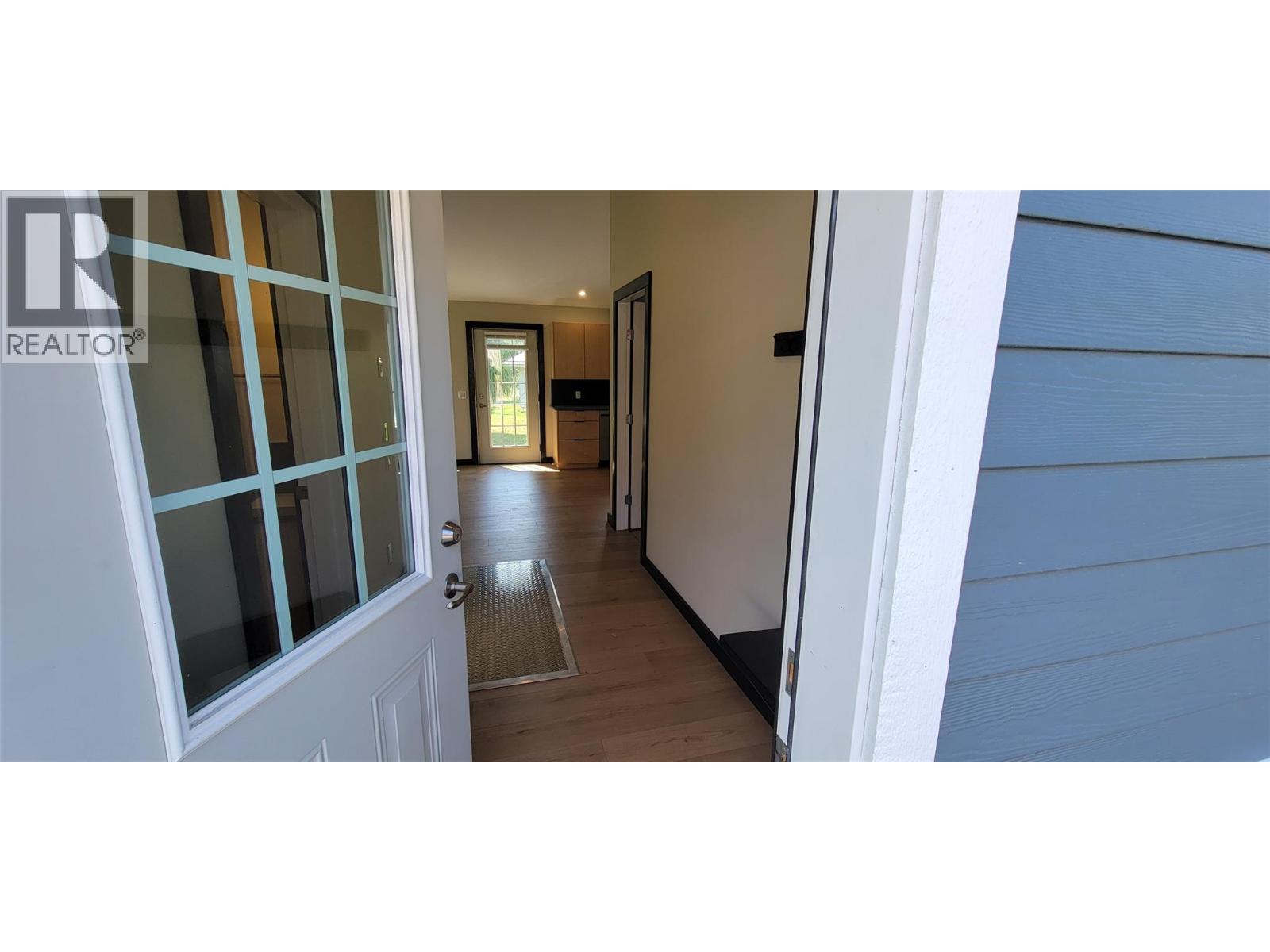 611 Casley Court Unit# 4, New Denver, British Columbia  V0G 1S1 - Photo 14 - 10395763