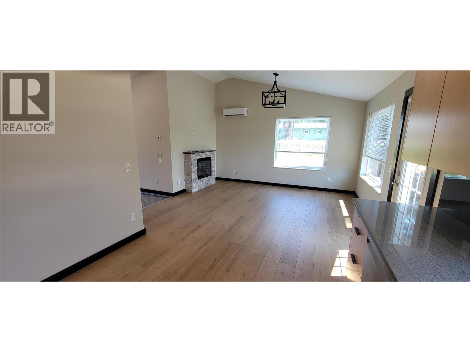 611 Casley Court Unit# 4, New Denver, British Columbia  V0G 1S1 - Photo 21 - 10395763