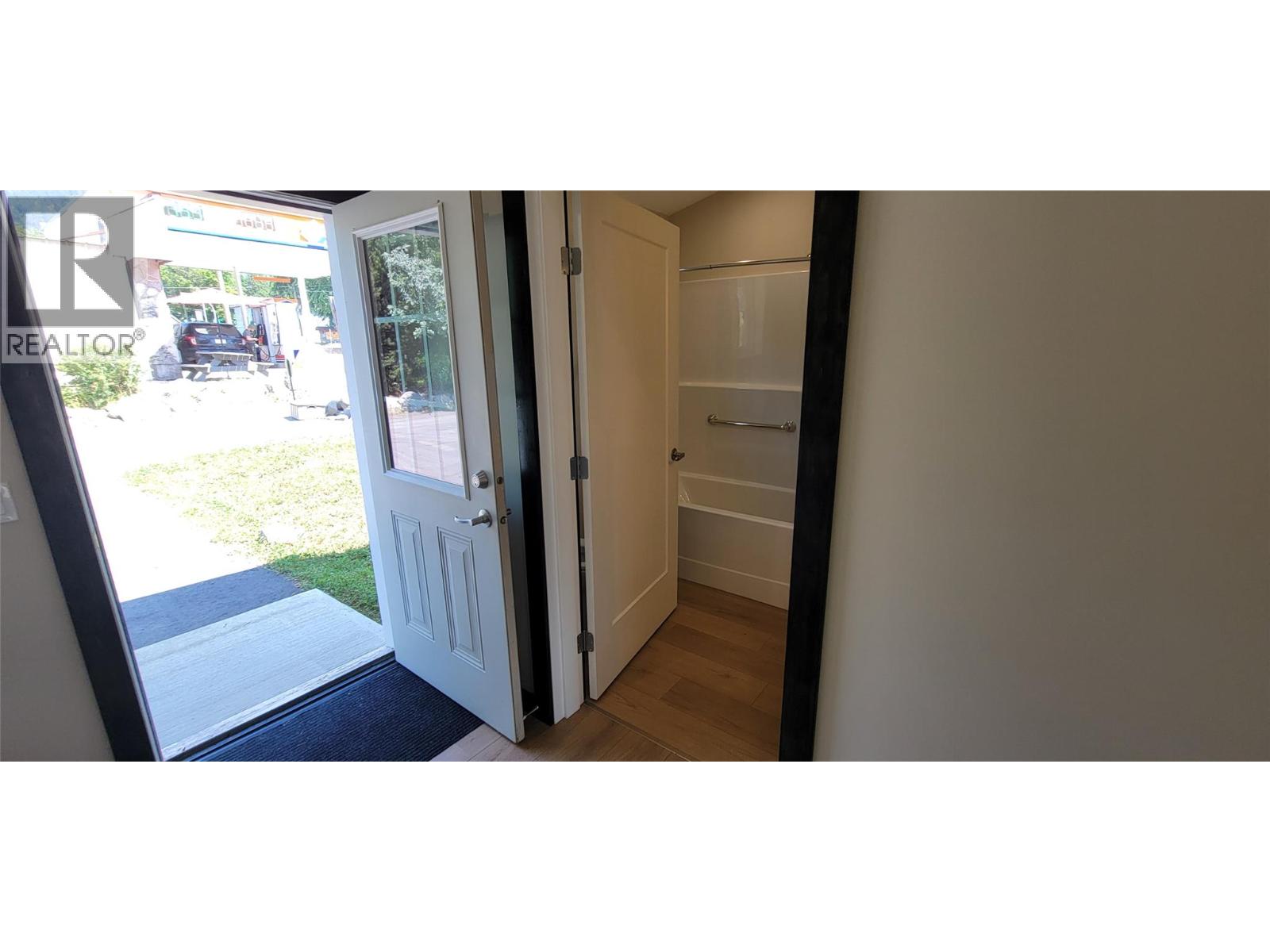 611 Casley Court Unit# 4, New Denver, British Columbia  V0G 1S1 - Photo 22 - 10395763