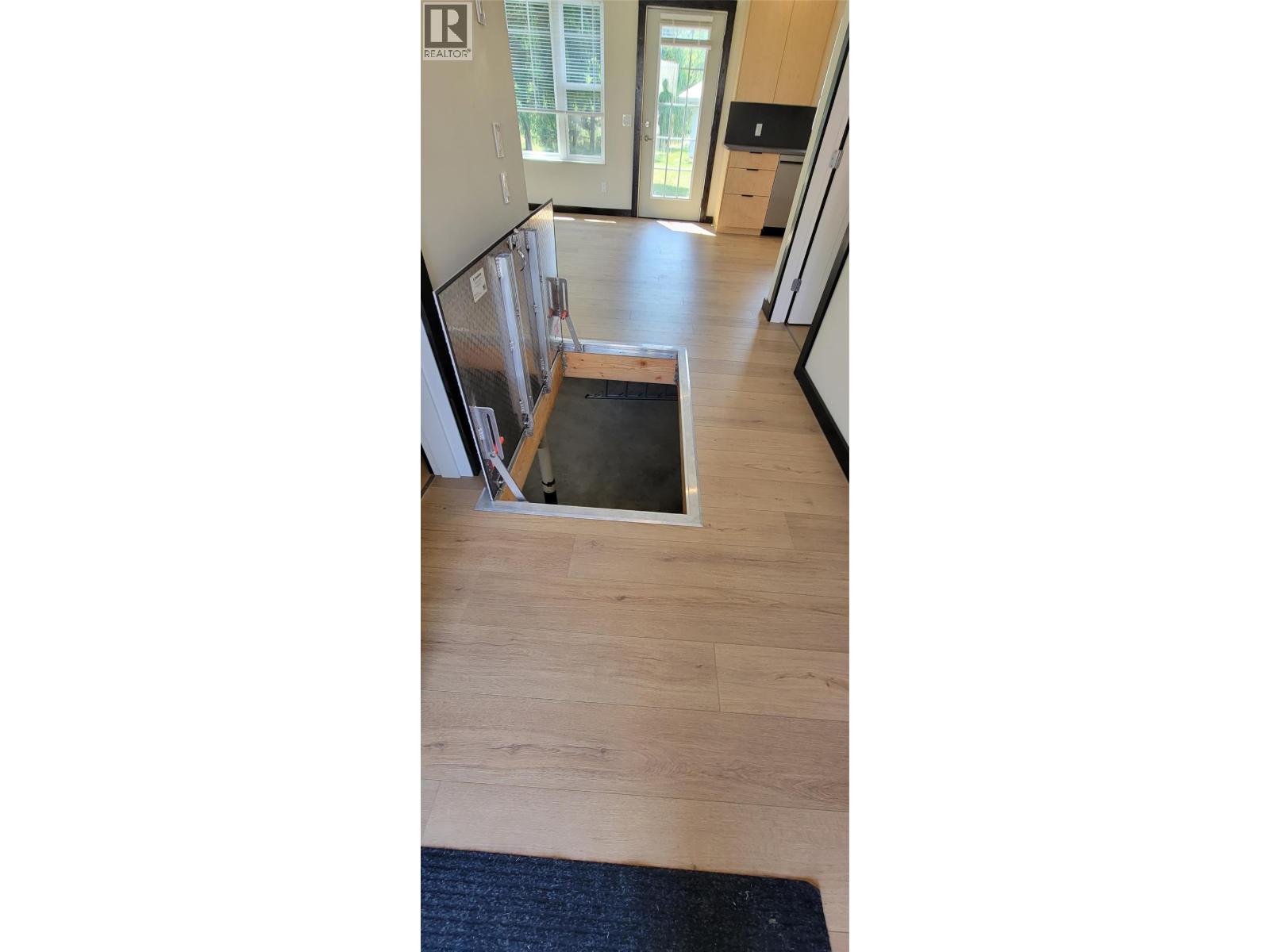 611 Casley Court Unit# 4, New Denver, British Columbia  V0G 1S1 - Photo 32 - 10395763