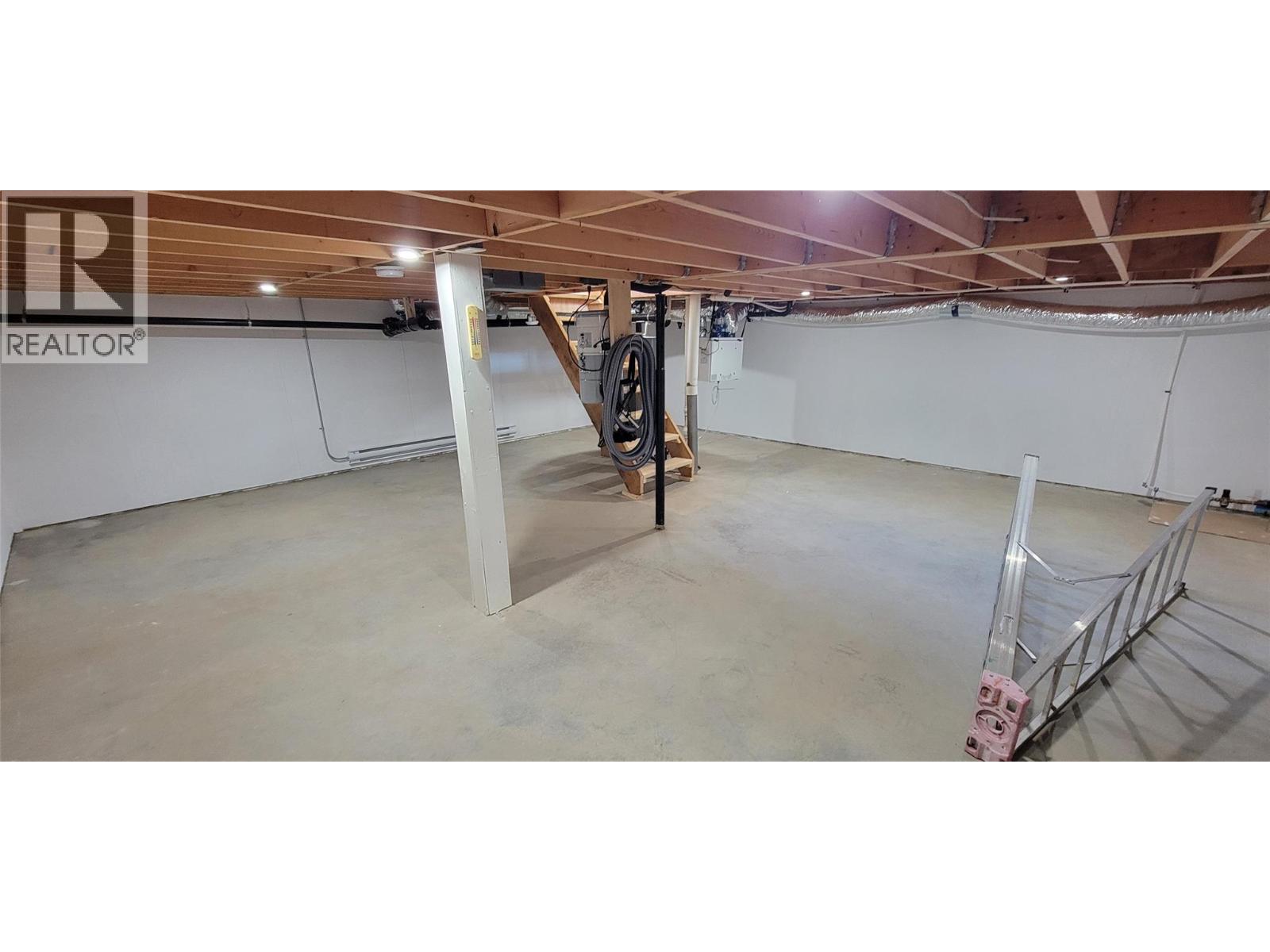 611 Casley Court Unit# 4, New Denver, British Columbia  V0G 1S1 - Photo 34 - 10395763