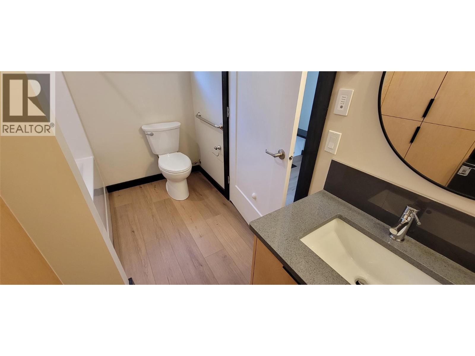 611 Casley Court Unit# 4, New Denver, British Columbia  V0G 1S1 - Photo 38 - 10395763
