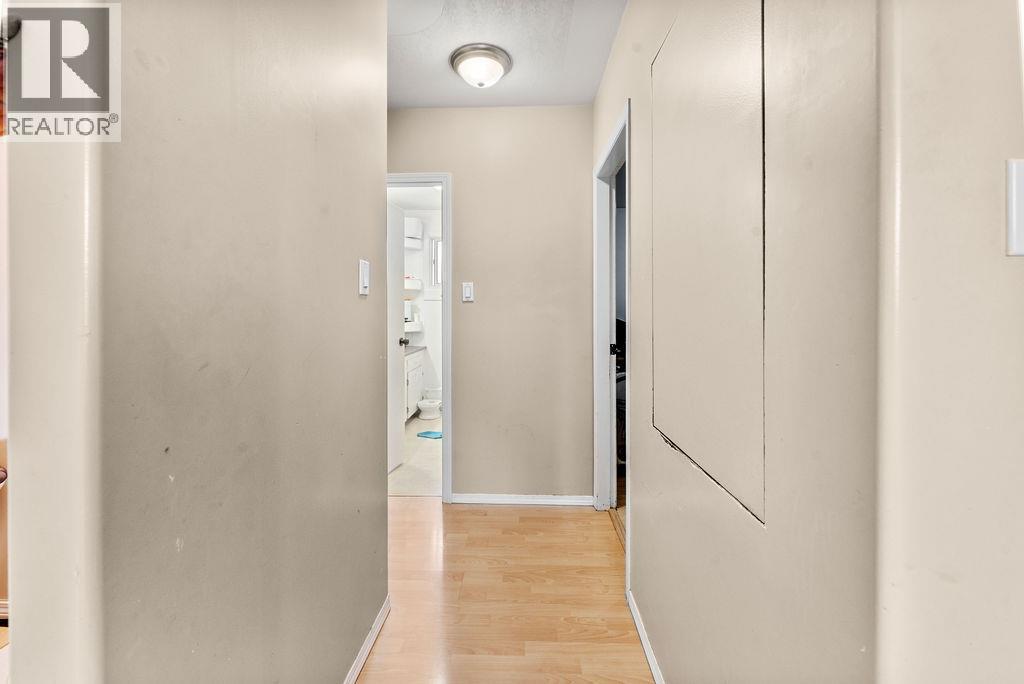 2310 Greenfield Avenue, Kamloops, British Columbia  V2B 4P4 - Photo 11 - 10395964
