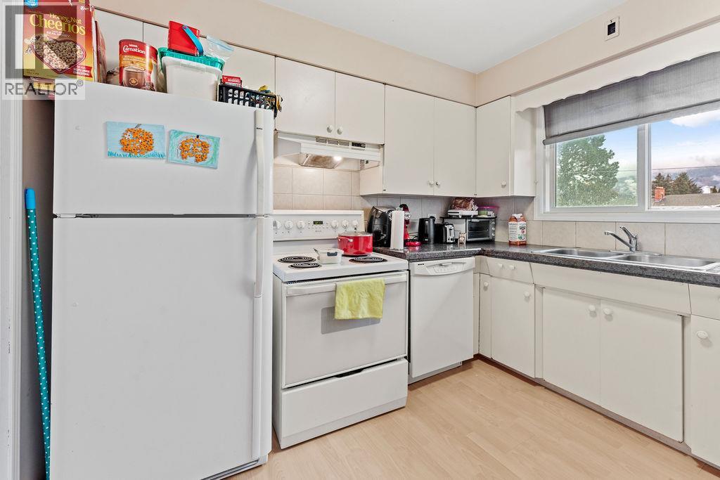 2310 Greenfield Avenue, Kamloops, British Columbia  V2B 4P4 - Photo 8 - 10395964