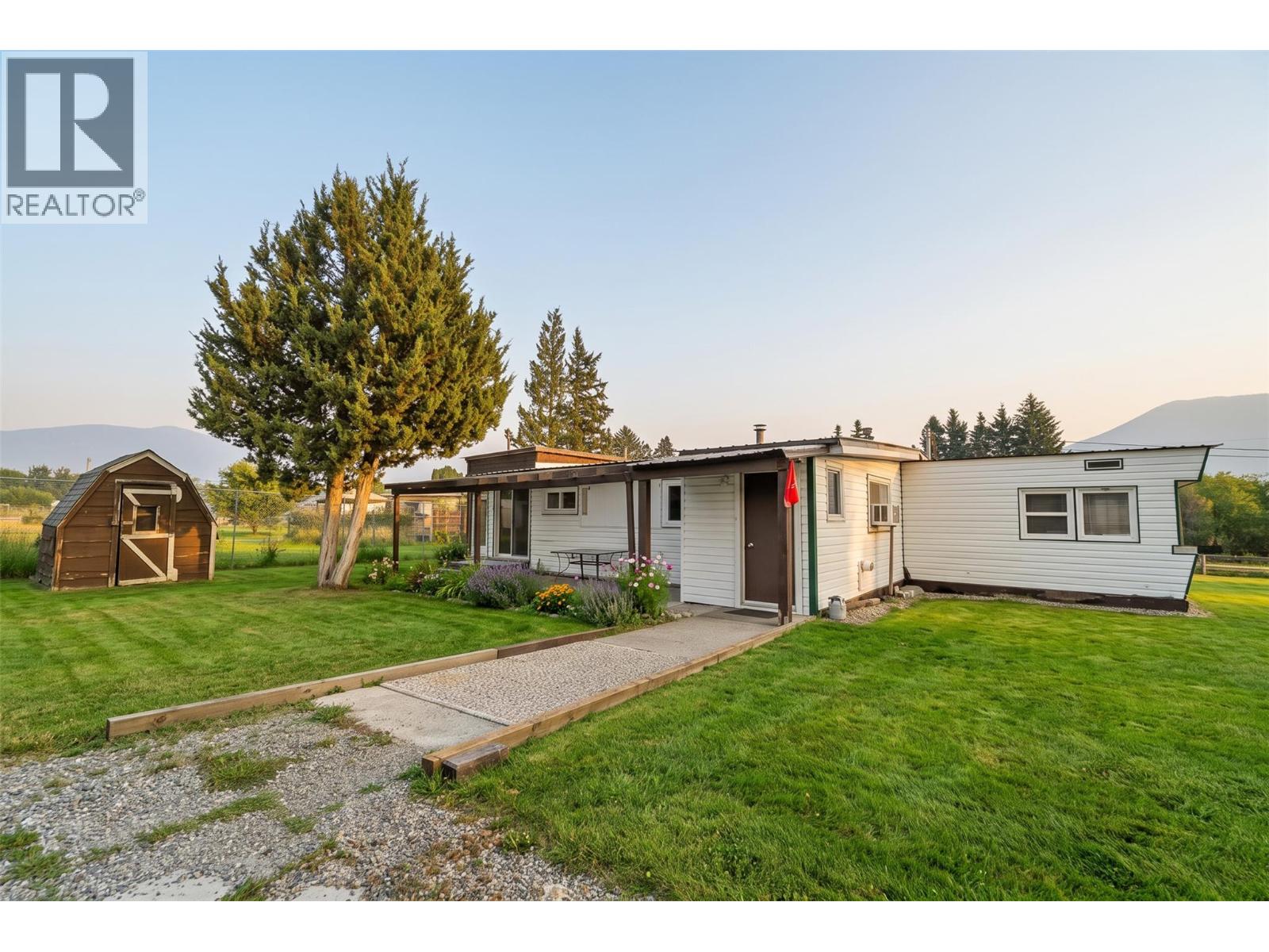 443 Morgan Avenue, Merritt, British Columbia  V0K 1Y0 - Photo 1 - 10396040