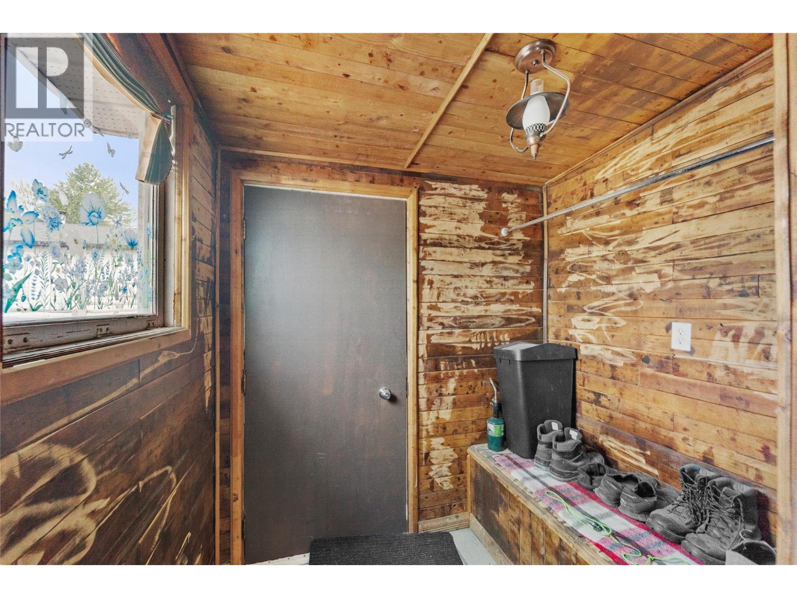 443 Morgan Avenue, Merritt, British Columbia  V0K 1Y0 - Photo 5 - 10396040