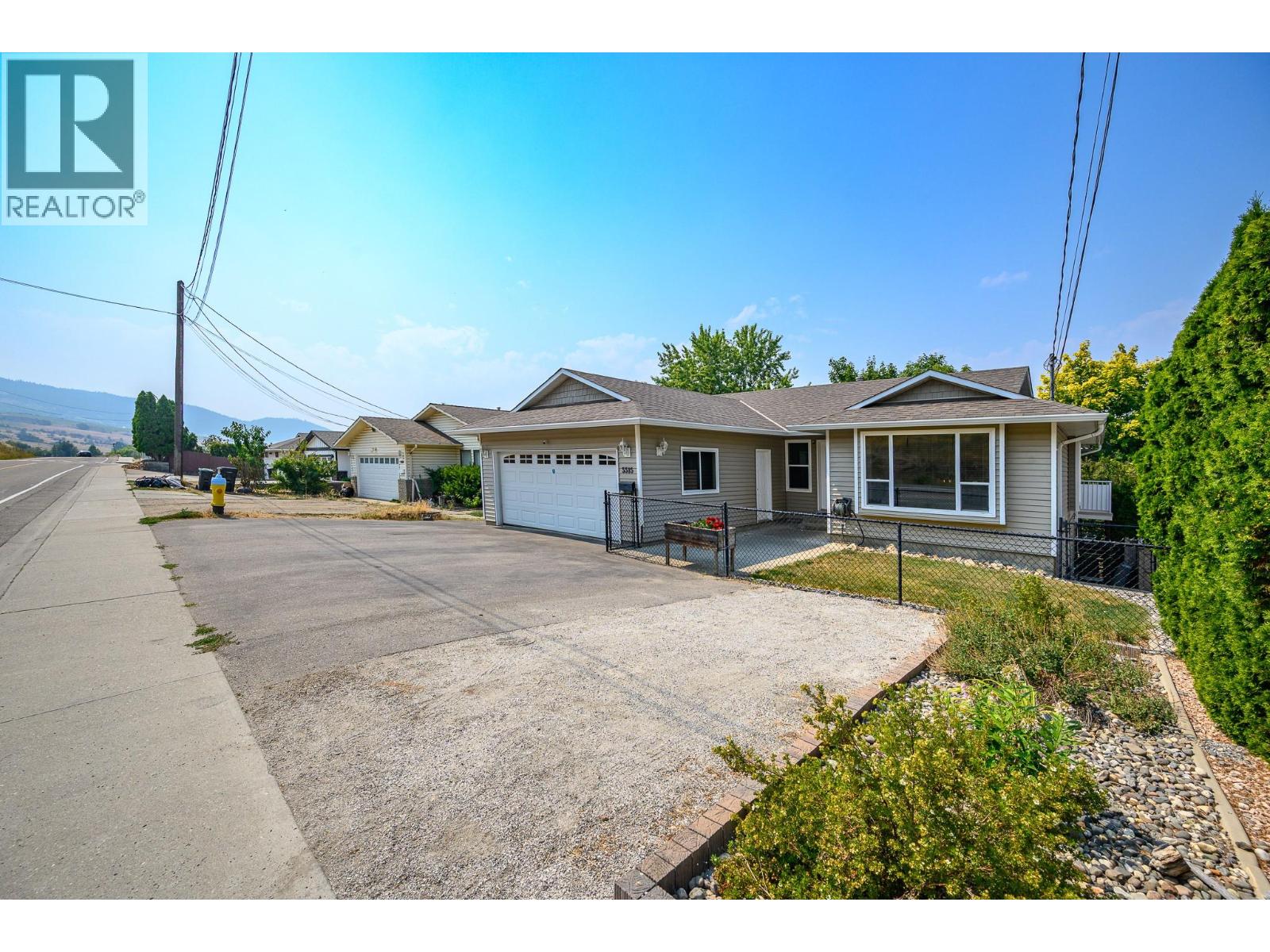 5515 Okanagan Avenue, Vernon, British Columbia  V1T 9R7 - Photo 2 - 10395977