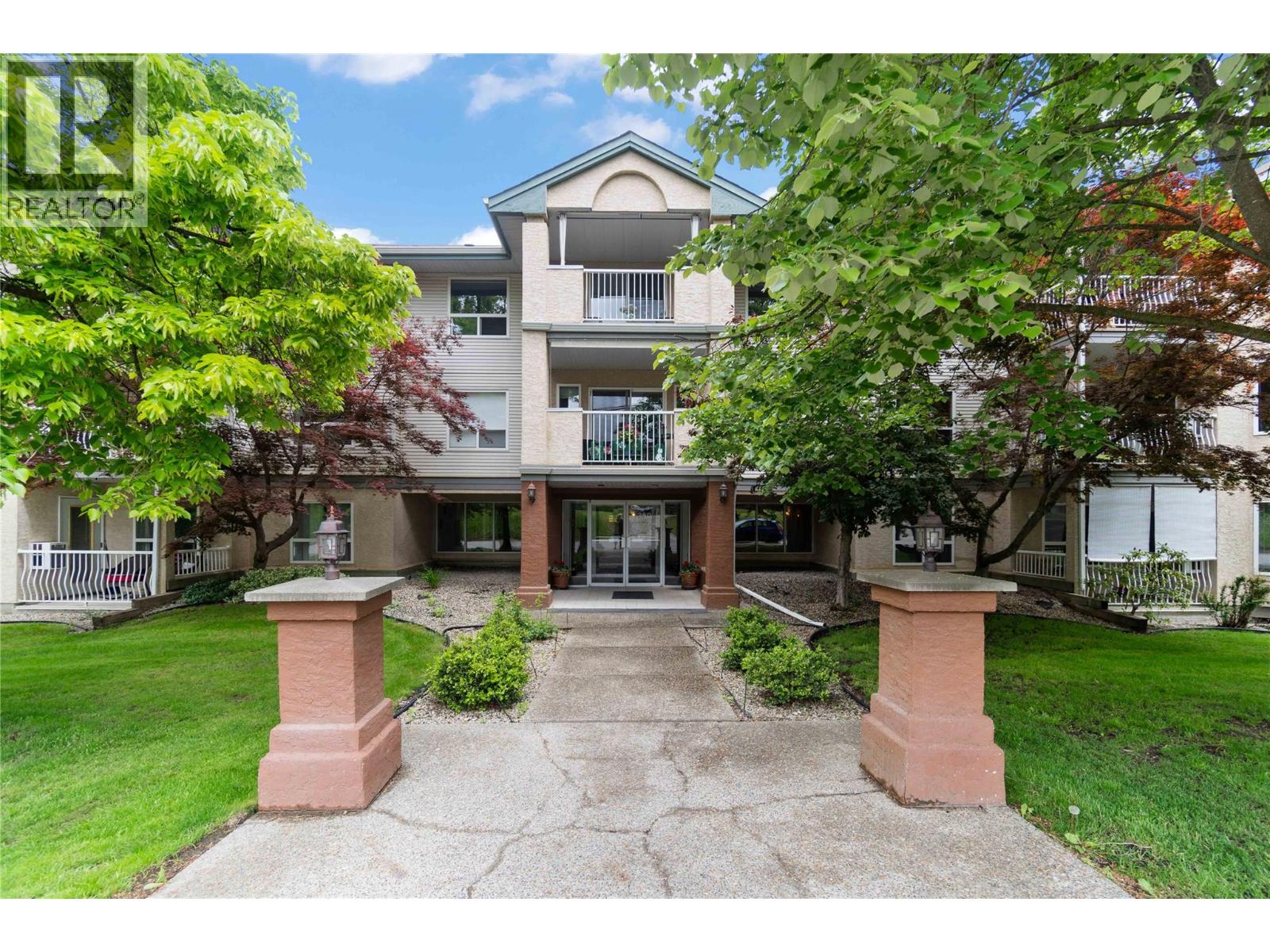 250 5th Street Se Unit# 208, Salmon Arm, British Columbia  V1E 1J8 - Photo 1 - 10395940