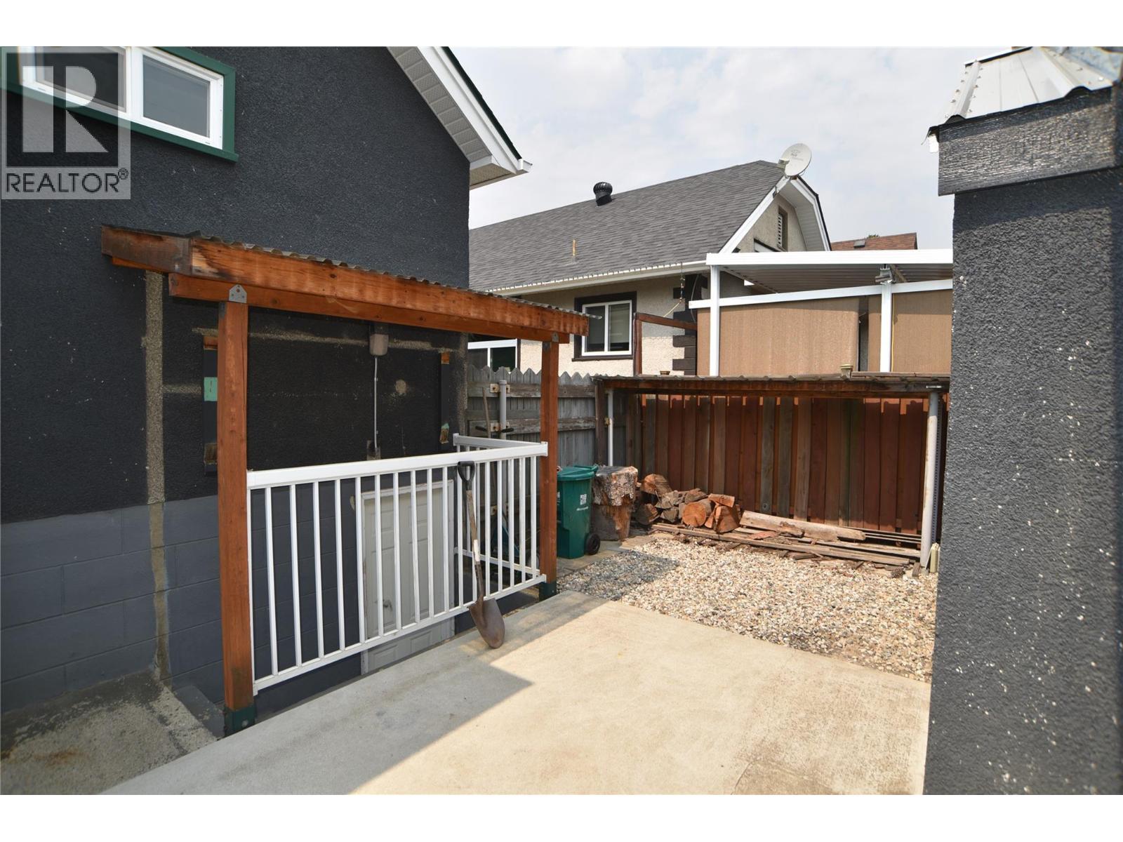 1531 Fourth Avenue, Trail, British Columbia  V1R 1S7 - Photo 6 - 10395899
