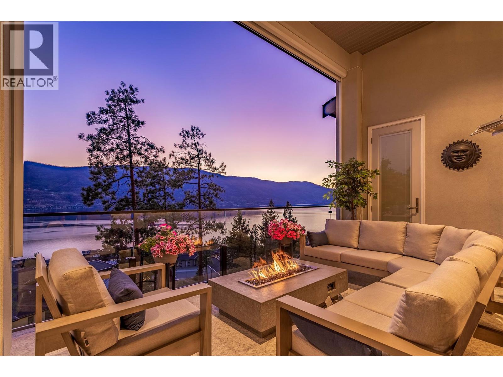 3452 Blue Grass Lane, Kelowna, British Columbia  V1V 3G1 - Photo 1 - 10395189