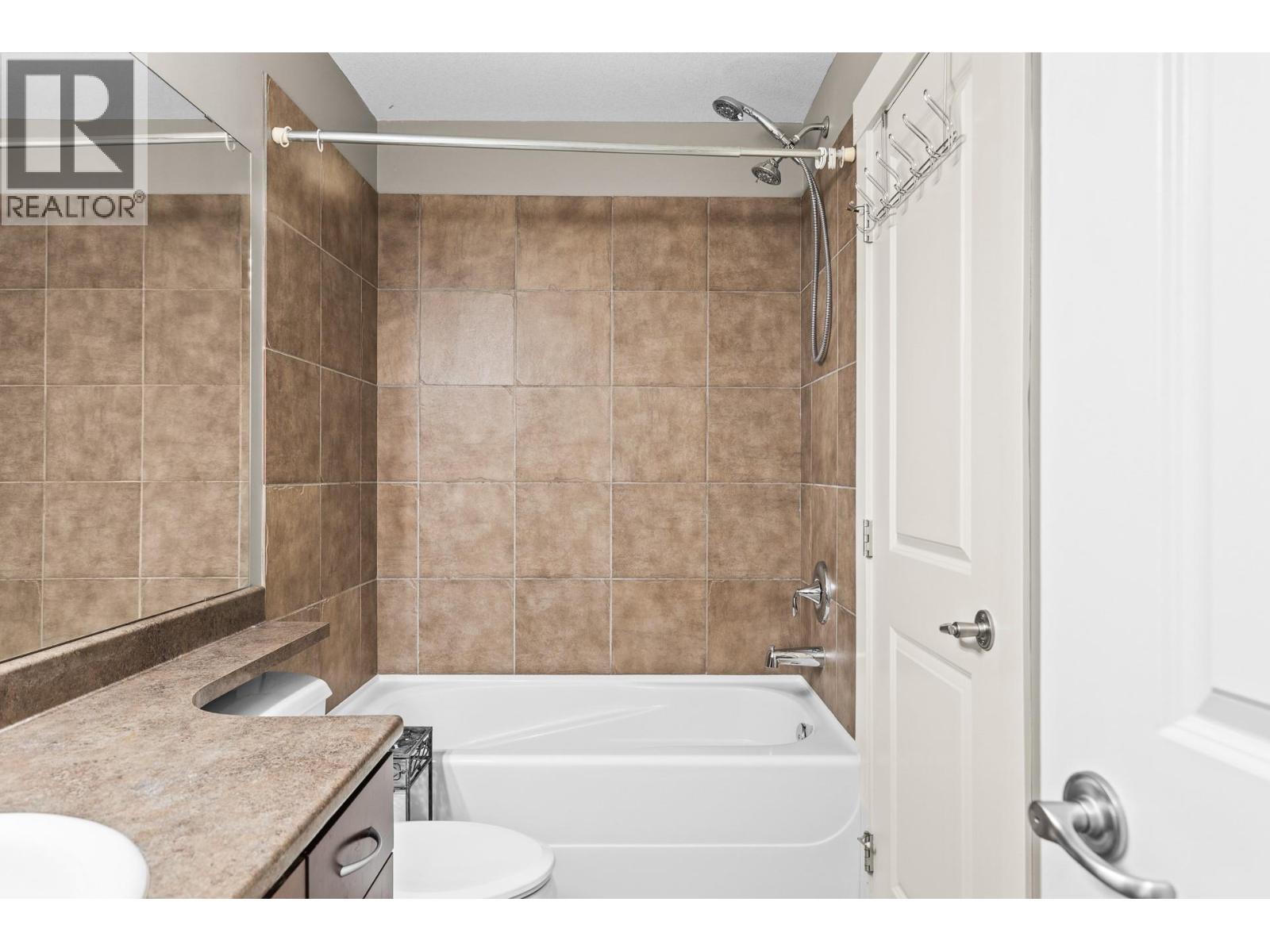 3533 Carrington Road Unit# 212, West Kelowna, British Columbia  V4T 2Z9 - Photo 4 - 10395873