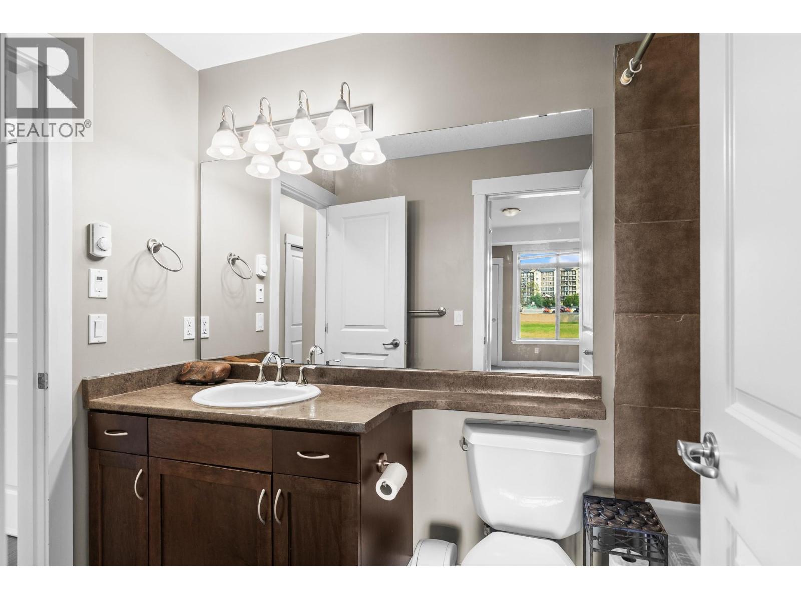 3533 Carrington Road Unit# 212, West Kelowna, British Columbia  V4T 2Z9 - Photo 5 - 10395873