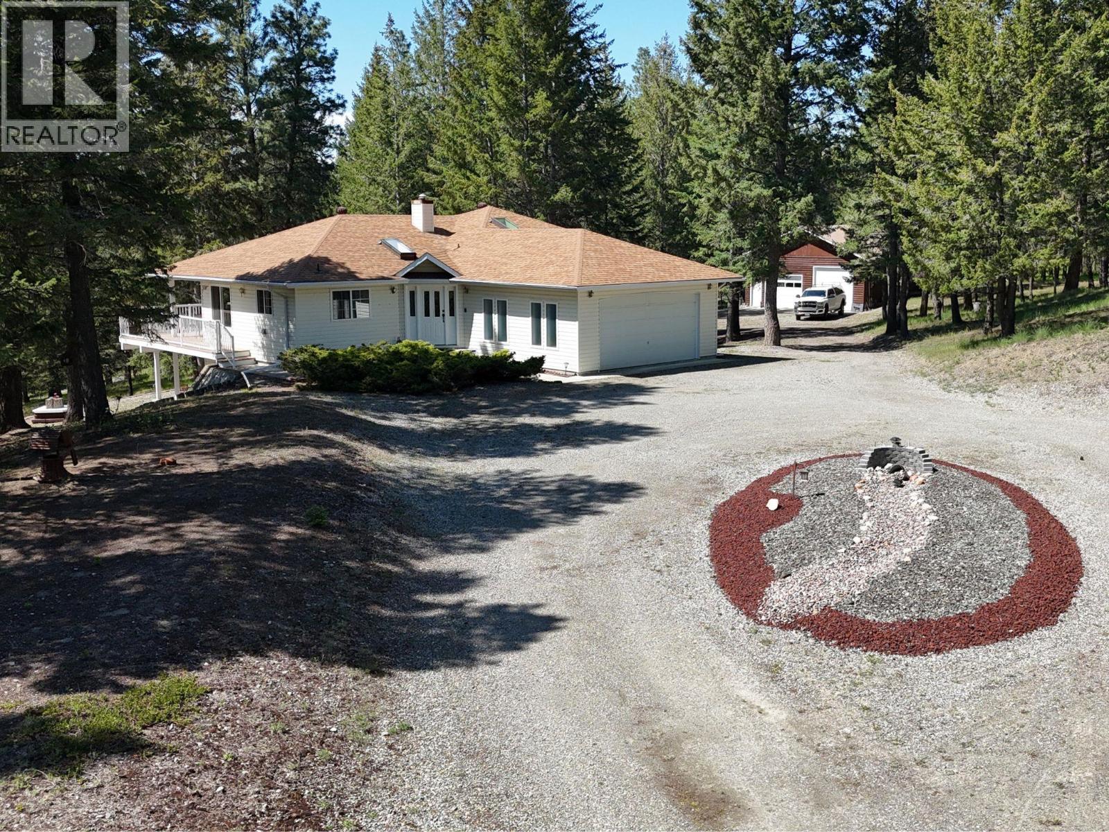 4350 13th Street S, Cranbrook, British Columbia  V1C 7A9 - Photo 2 - 10389945