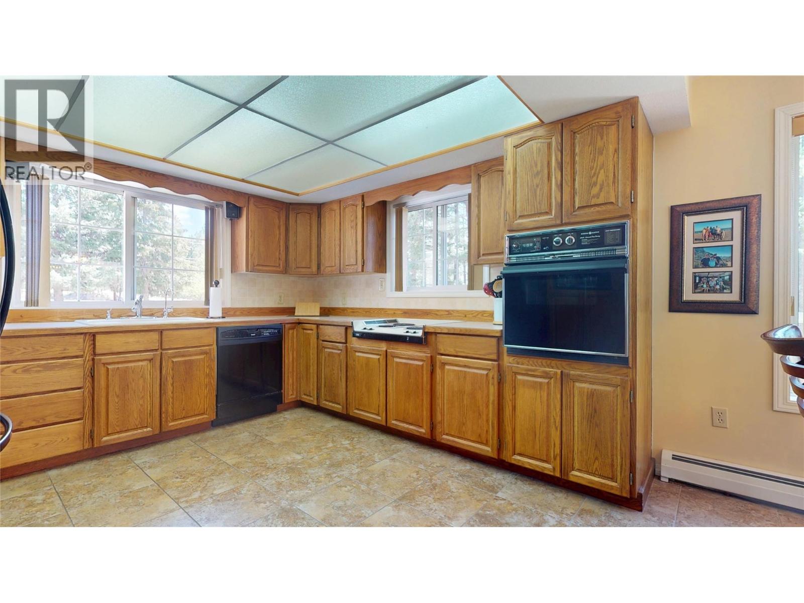 4350 13th Street S, Cranbrook, British Columbia  V1C 7A9 - Photo 23 - 10389945