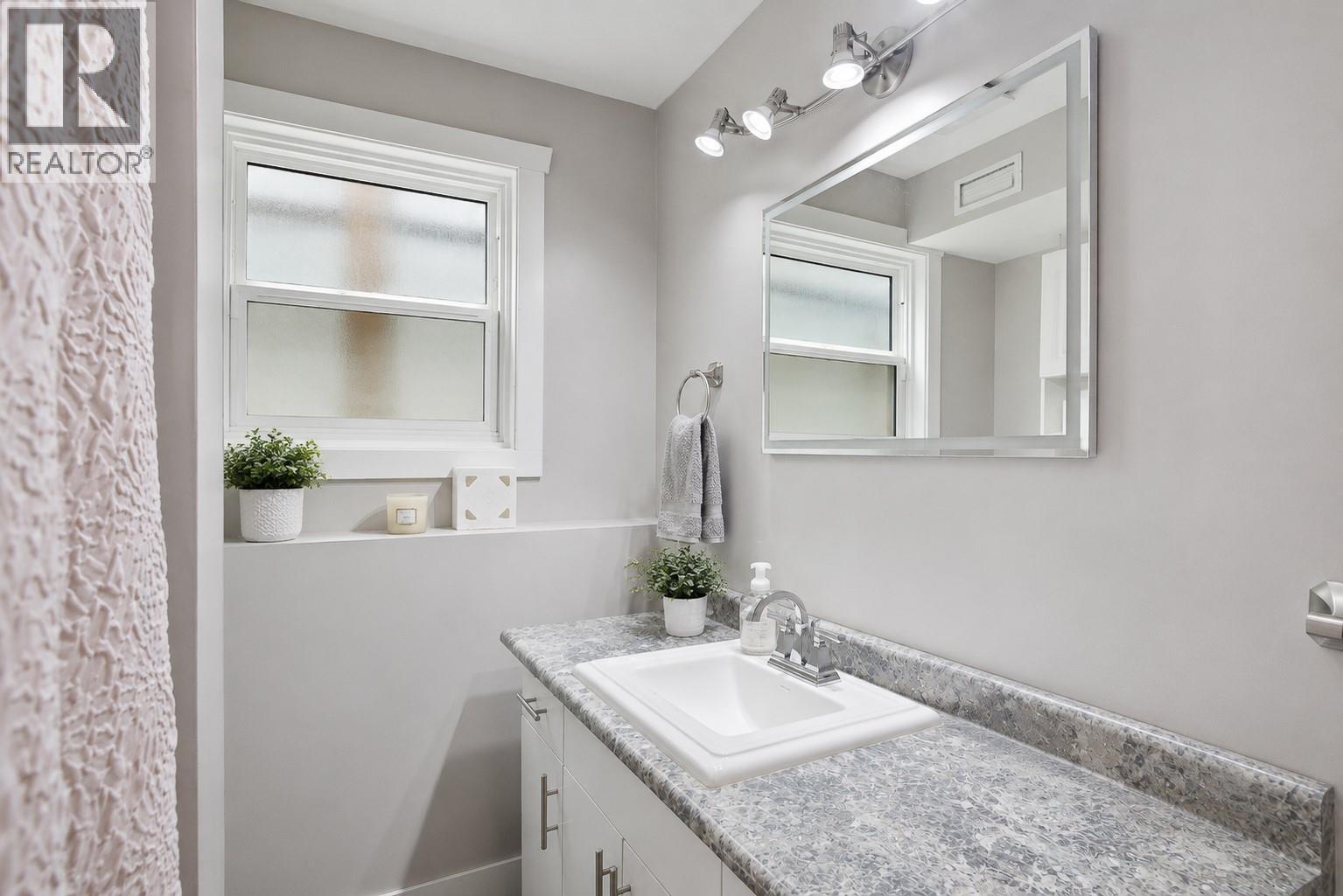 1801 Hamilton Avenue, Merritt, British Columbia  V1K 1B8 - Photo 21 - 10396110