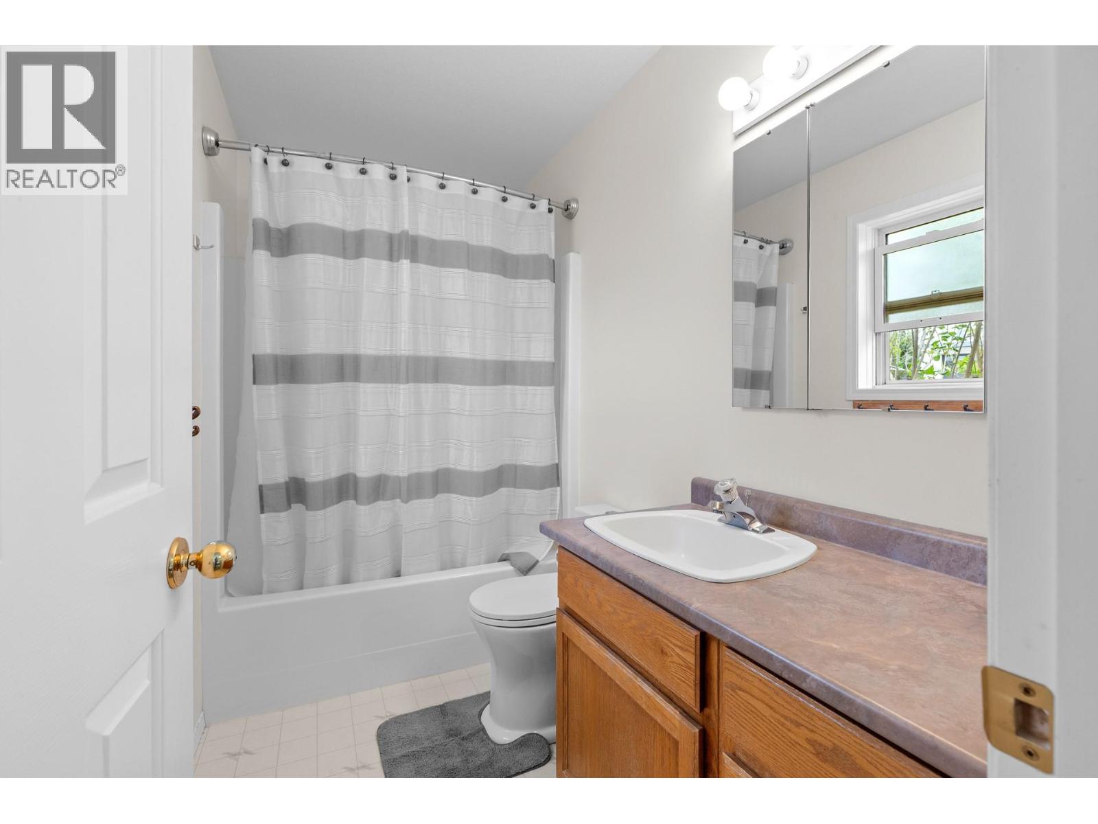 280 Cosens Court, Kelowna, British Columbia  V1V 1V2 - Photo 41 - 10396116