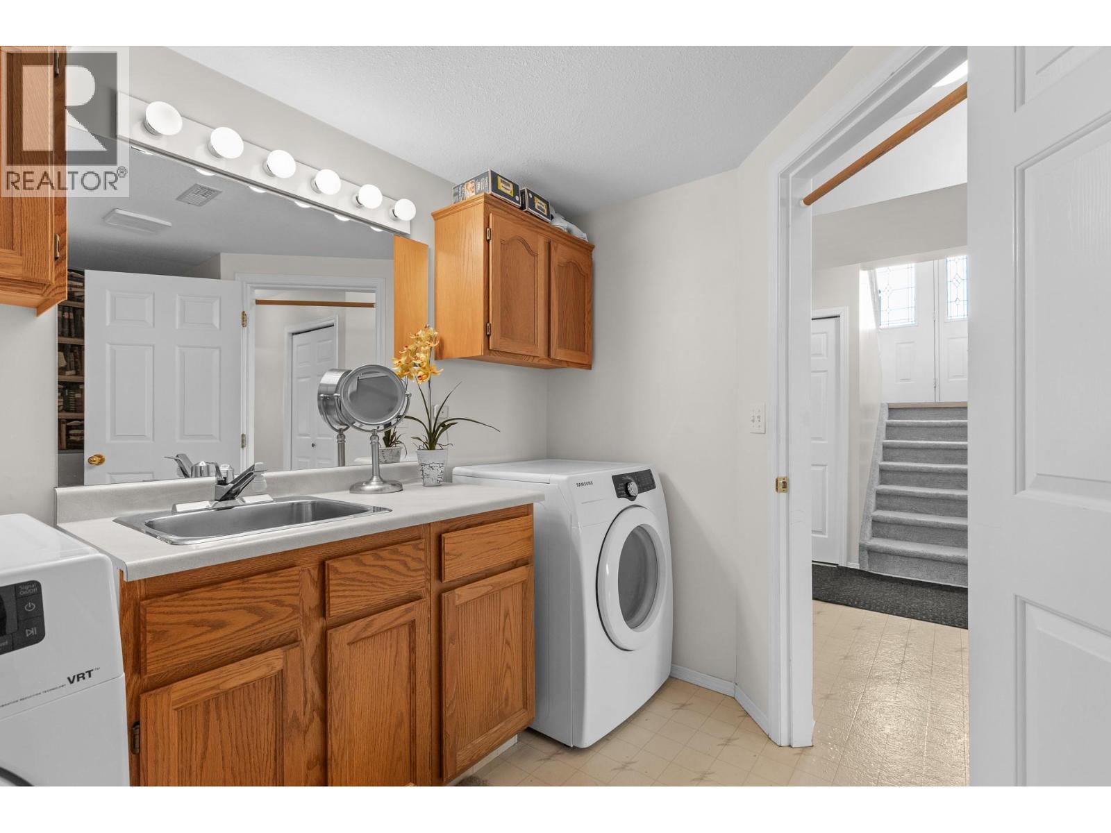 280 Cosens Court, Kelowna, British Columbia  V1V 1V2 - Photo 49 - 10396116