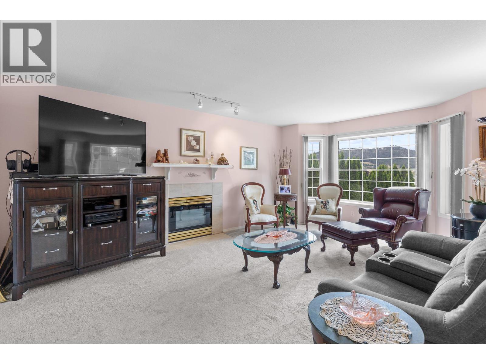 280 Cosens Court, Kelowna, British Columbia  V1V 1V2 - Photo 6 - 10396116