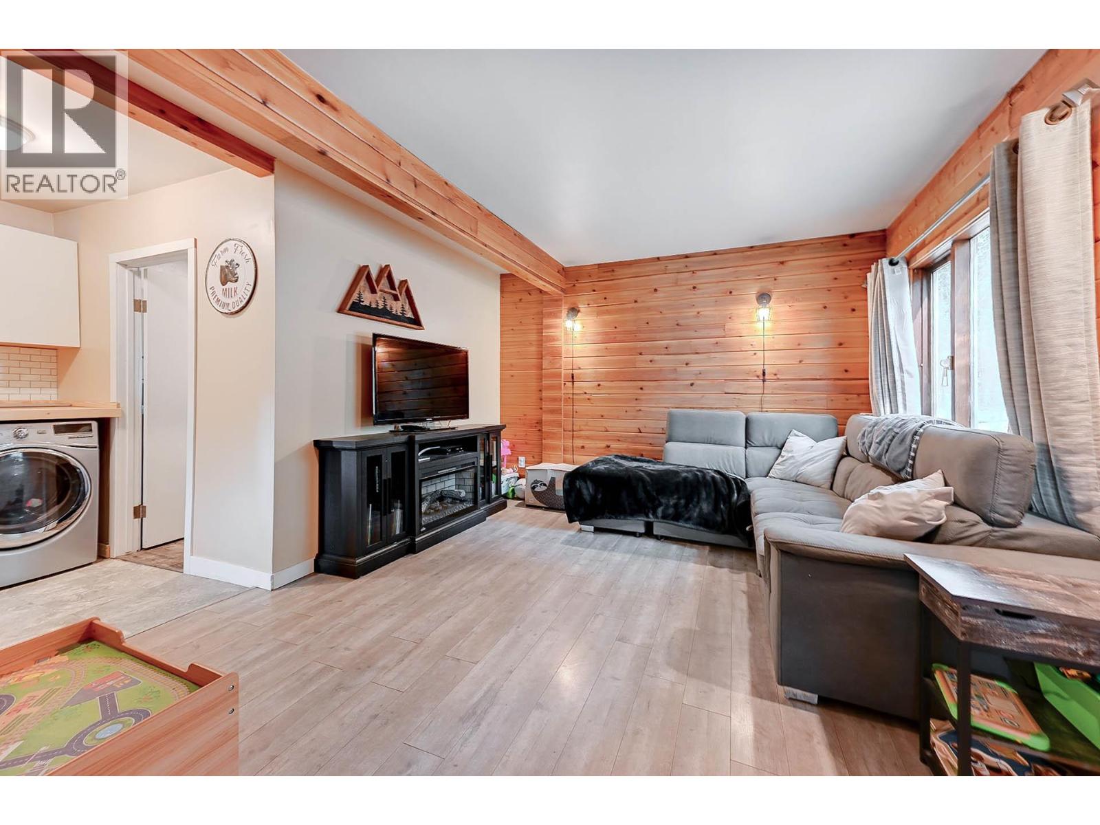 1153 Vista Point Road, Barriere, British Columbia  V0E 1E0 - Photo 11 - 10396072