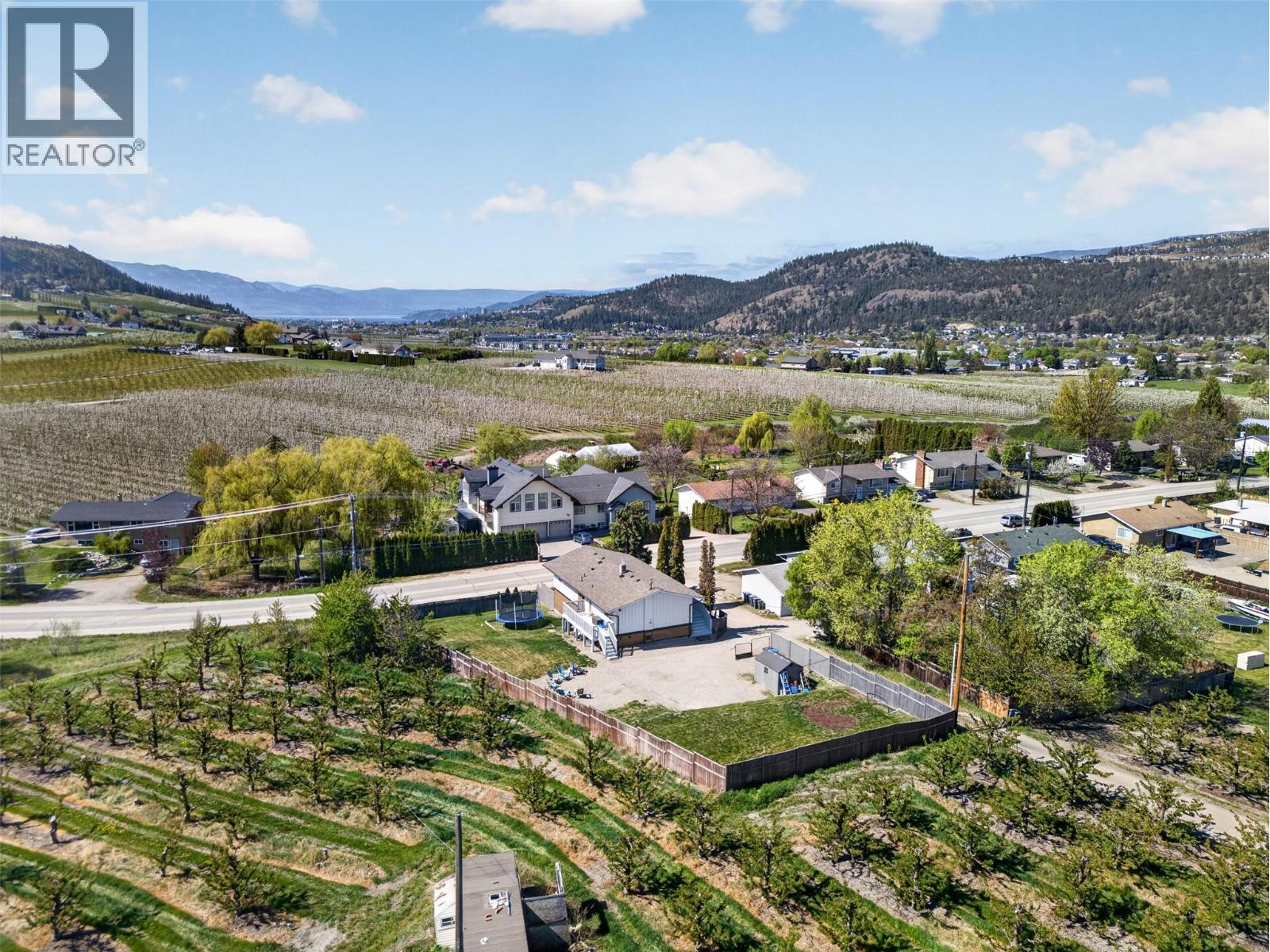 2490 Sexsmith Road, Kelowna, British Columbia  V1V 2E9 - Photo 1 - 10395455