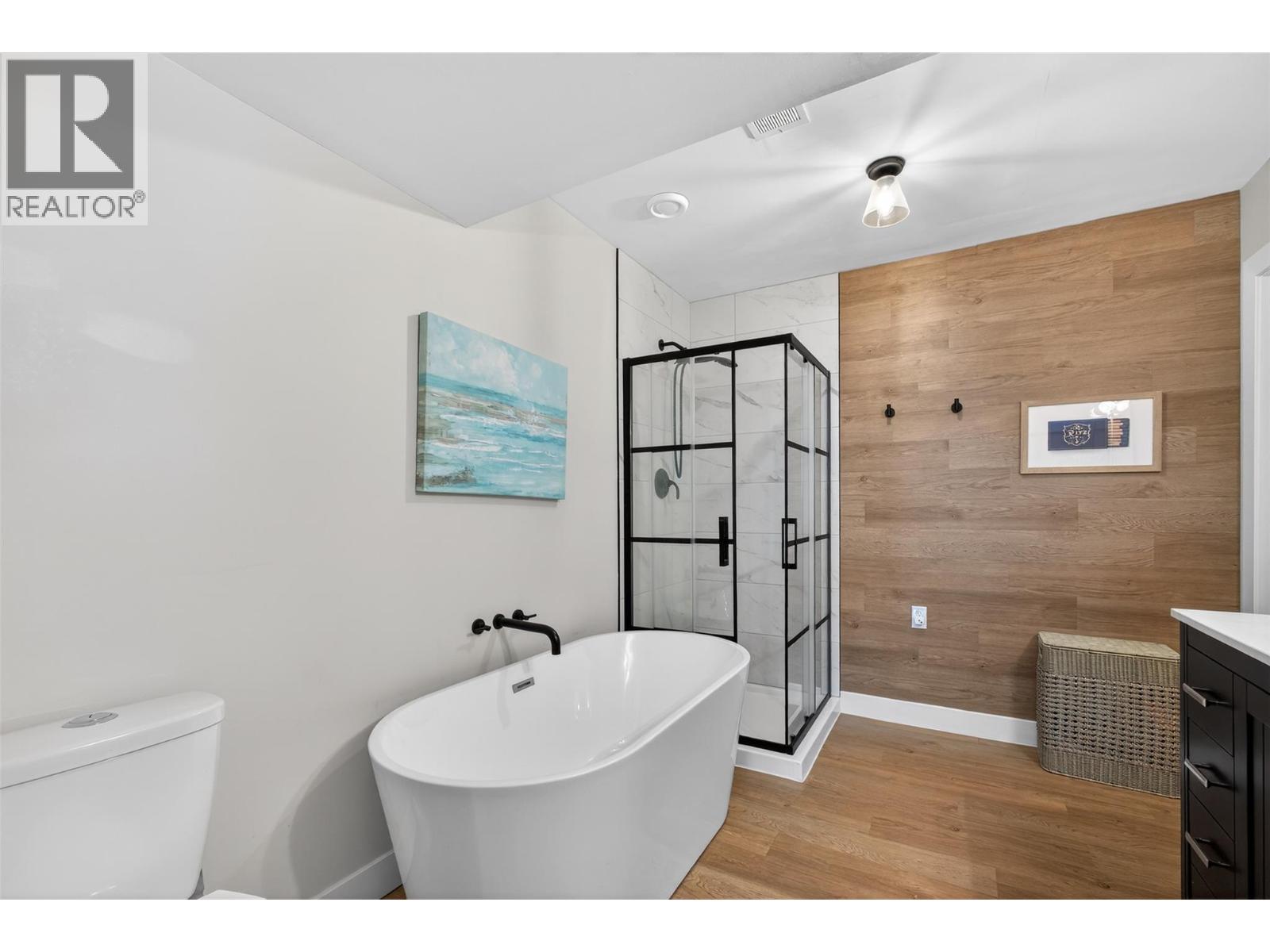 2490 Sexsmith Road, Kelowna, British Columbia  V1V 2E9 - Photo 18 - 10395455