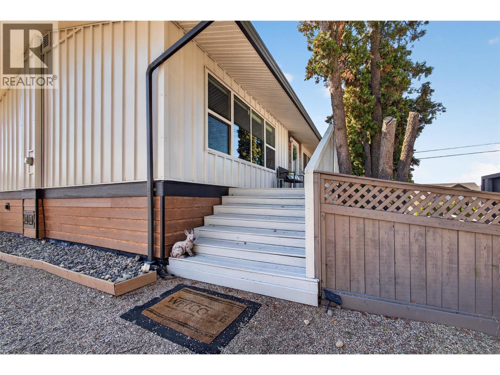 2490 Sexsmith Road, Kelowna, British Columbia  V1V 2E9 - Photo 29 - 10395455
