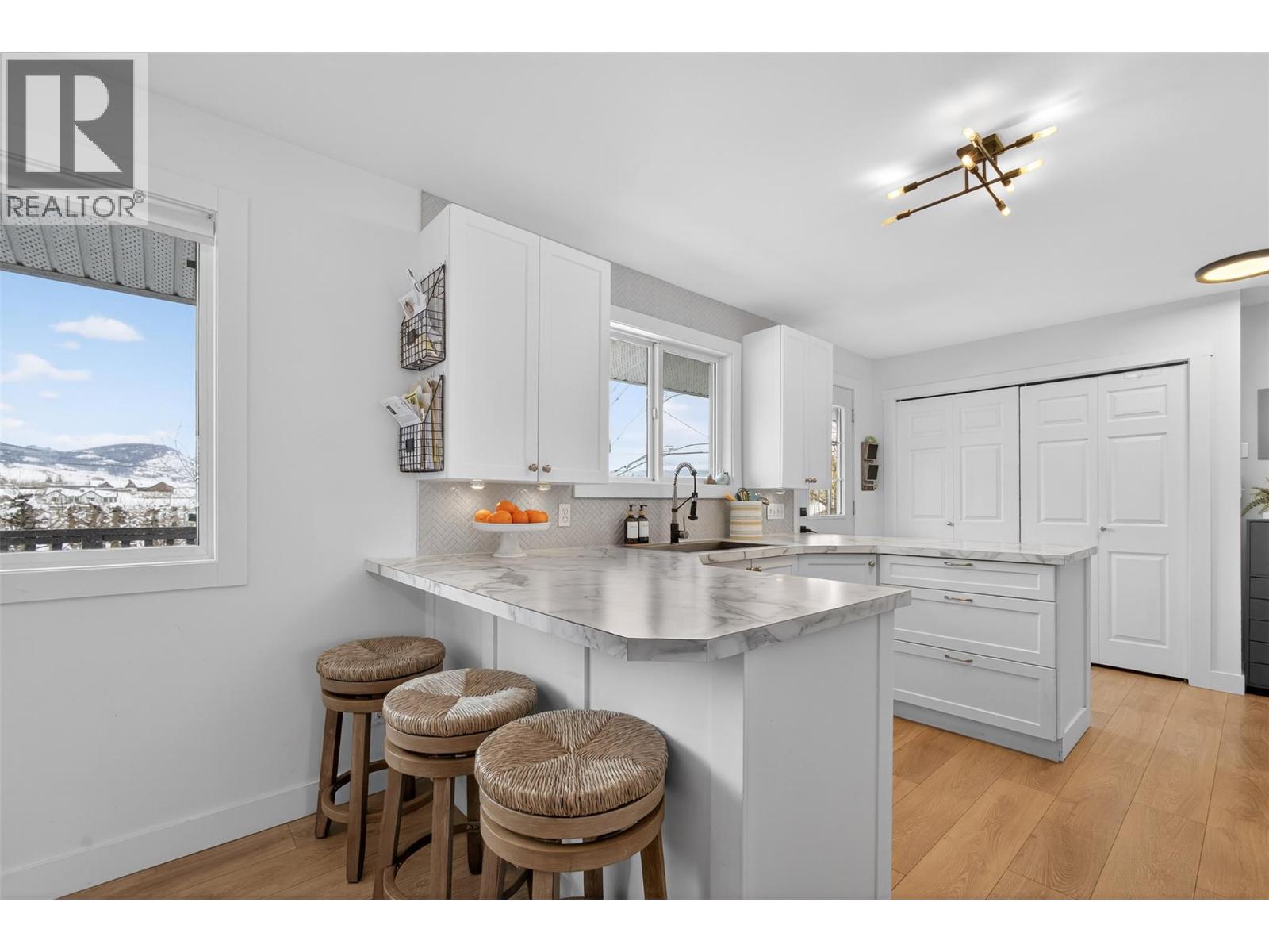 2490 Sexsmith Road, Kelowna, British Columbia  V1V 2E9 - Photo 8 - 10395455