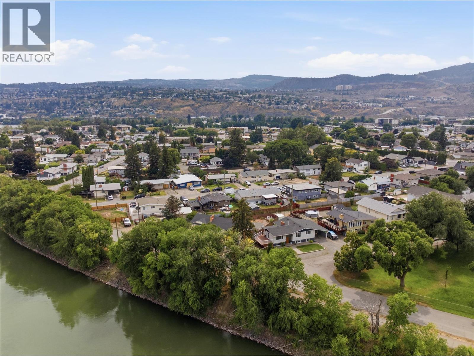 298 Juniper Avenue, Kamloops, British Columbia  V2B 1H7 - Photo 1 - 10396076
