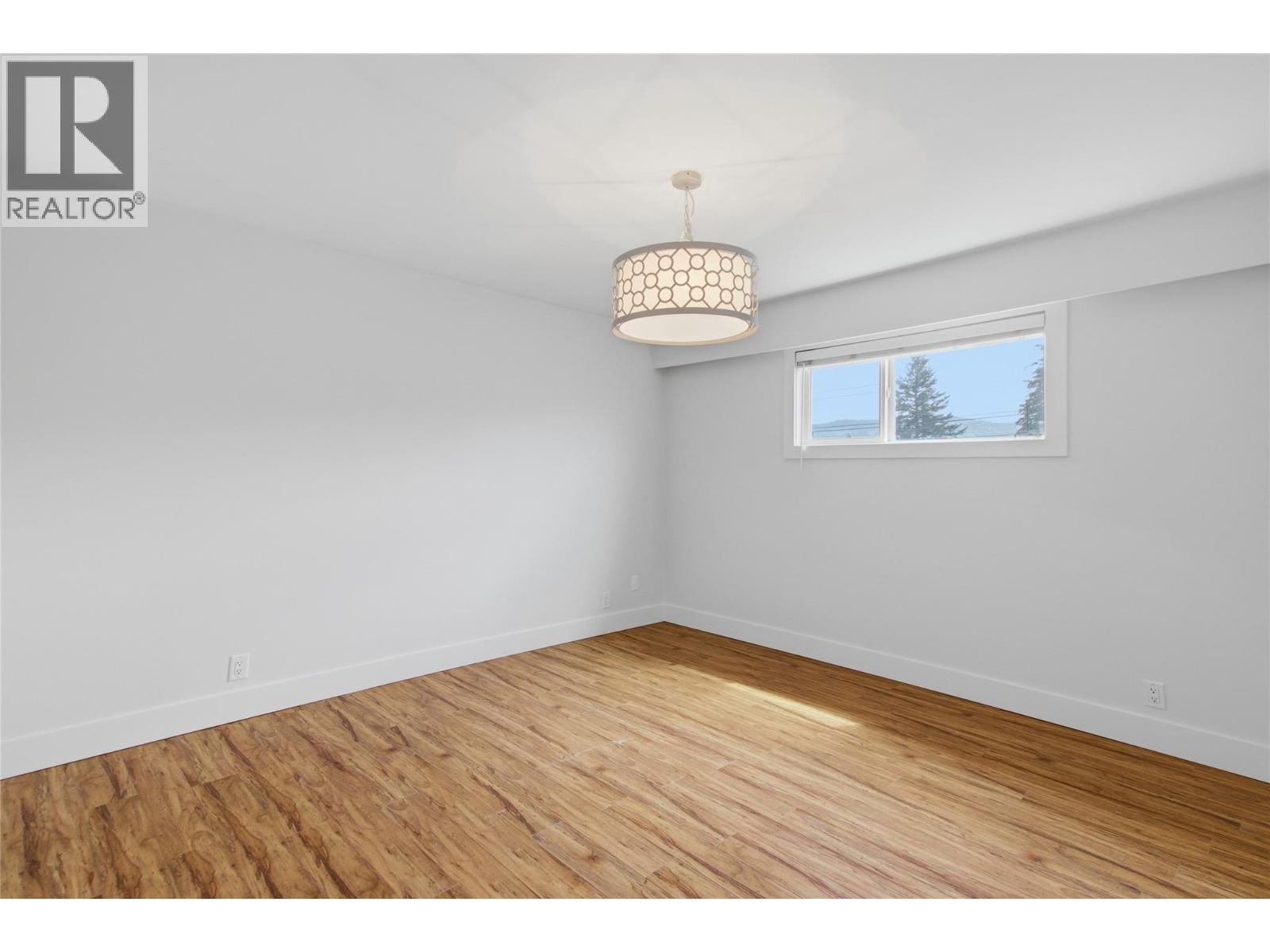 298 Juniper Avenue, Kamloops, British Columbia  V2B 1H7 - Photo 16 - 10396076