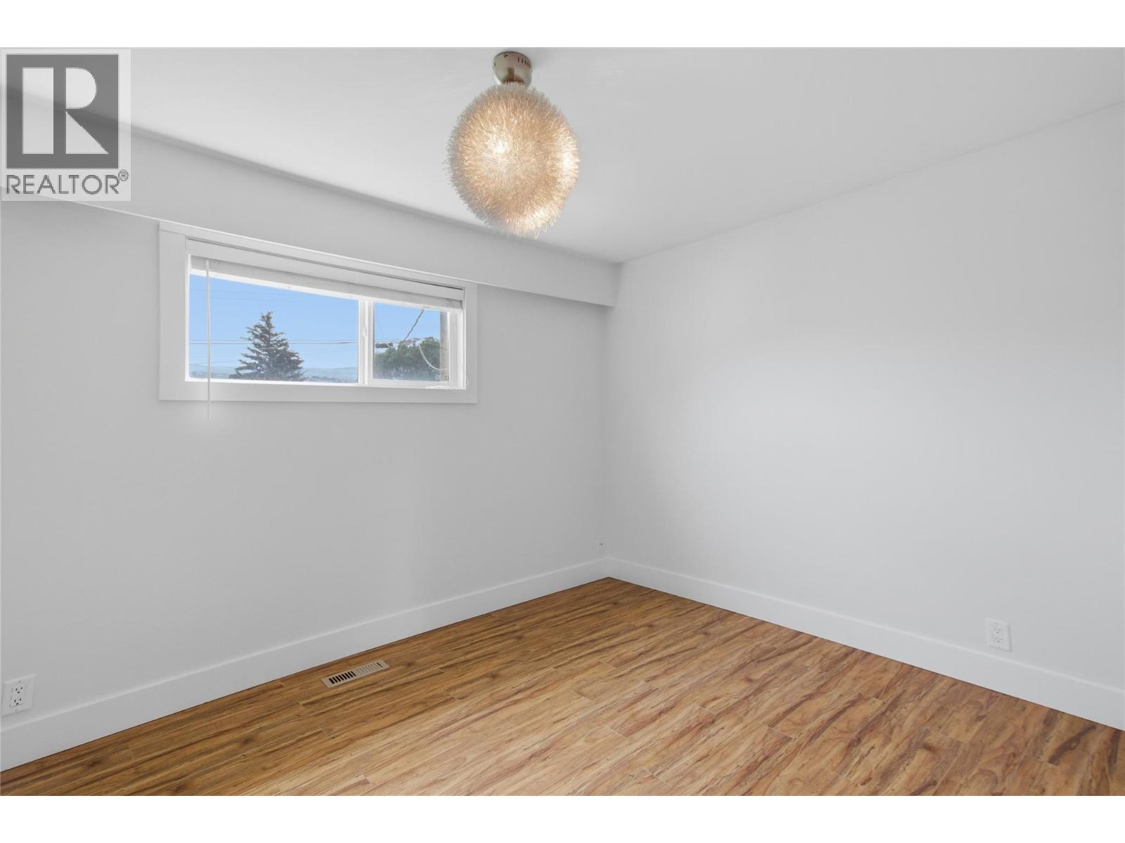 298 Juniper Avenue, Kamloops, British Columbia  V2B 1H7 - Photo 17 - 10396076