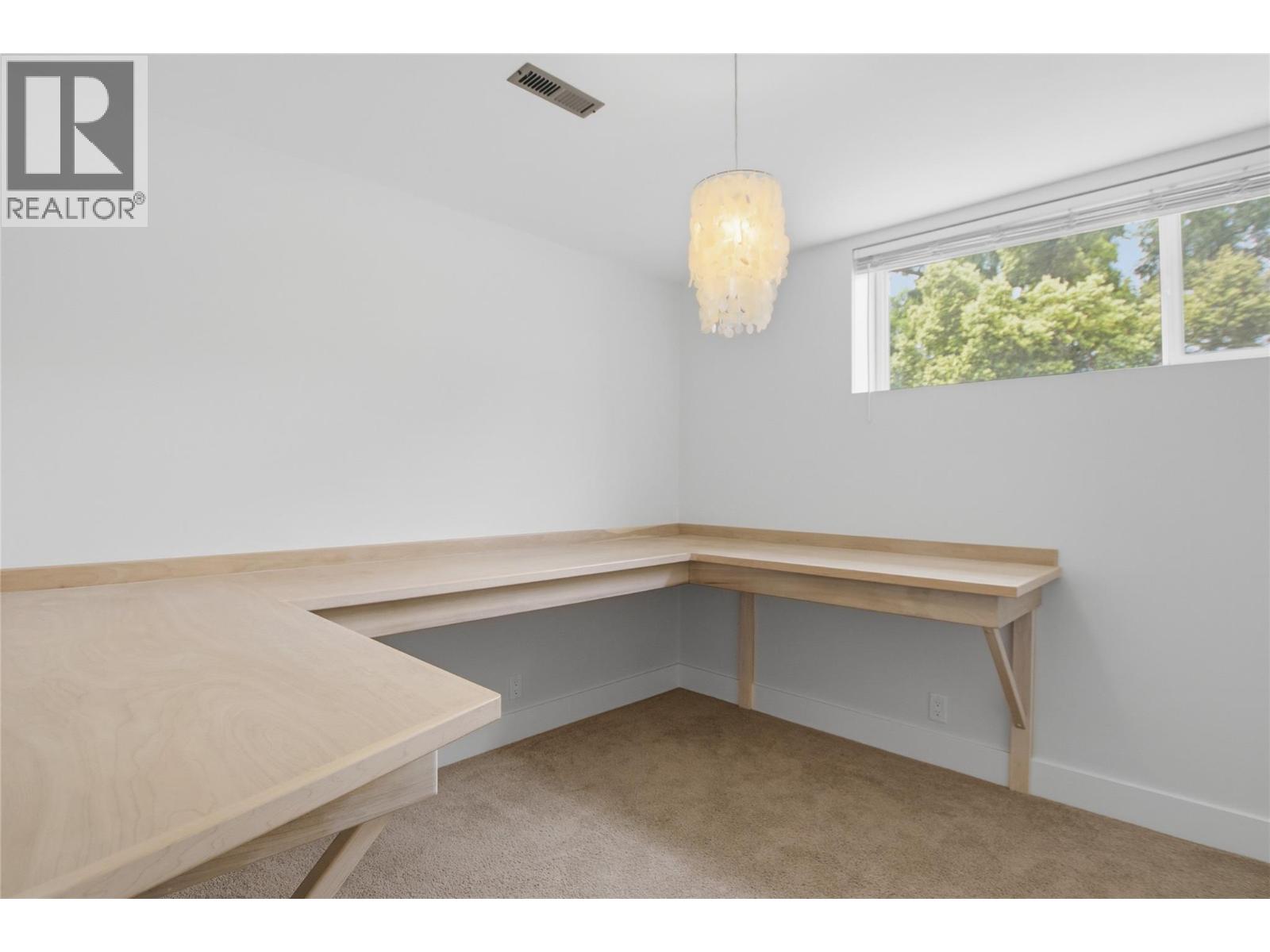 298 Juniper Avenue, Kamloops, British Columbia  V2B 1H7 - Photo 29 - 10396076