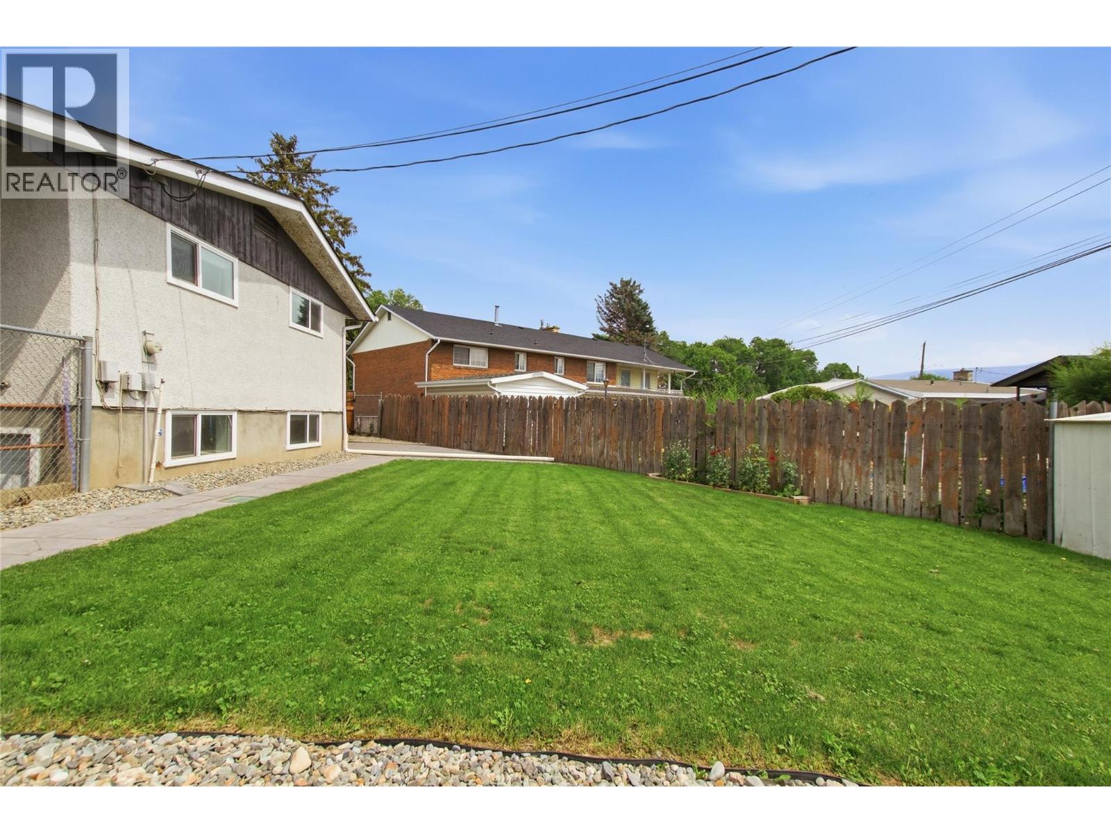298 Juniper Avenue, Kamloops, British Columbia  V2B 1H7 - Photo 38 - 10396076