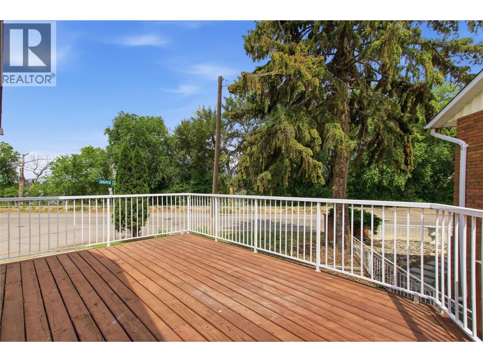 298 Juniper Avenue, Kamloops, British Columbia  V2B 1H7 - Photo 39 - 10396076