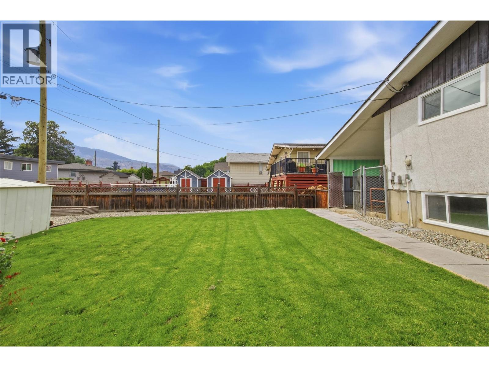 298 Juniper Avenue, Kamloops, British Columbia  V2B 1H7 - Photo 46 - 10396076